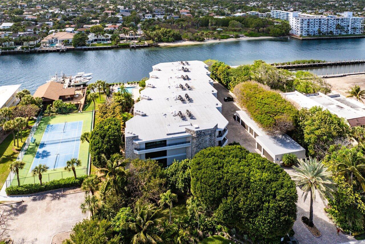 1170 Hillsboro Mile 302