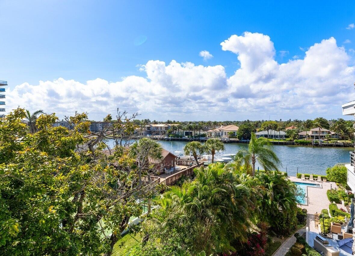 1170 Hillsboro Mile 302