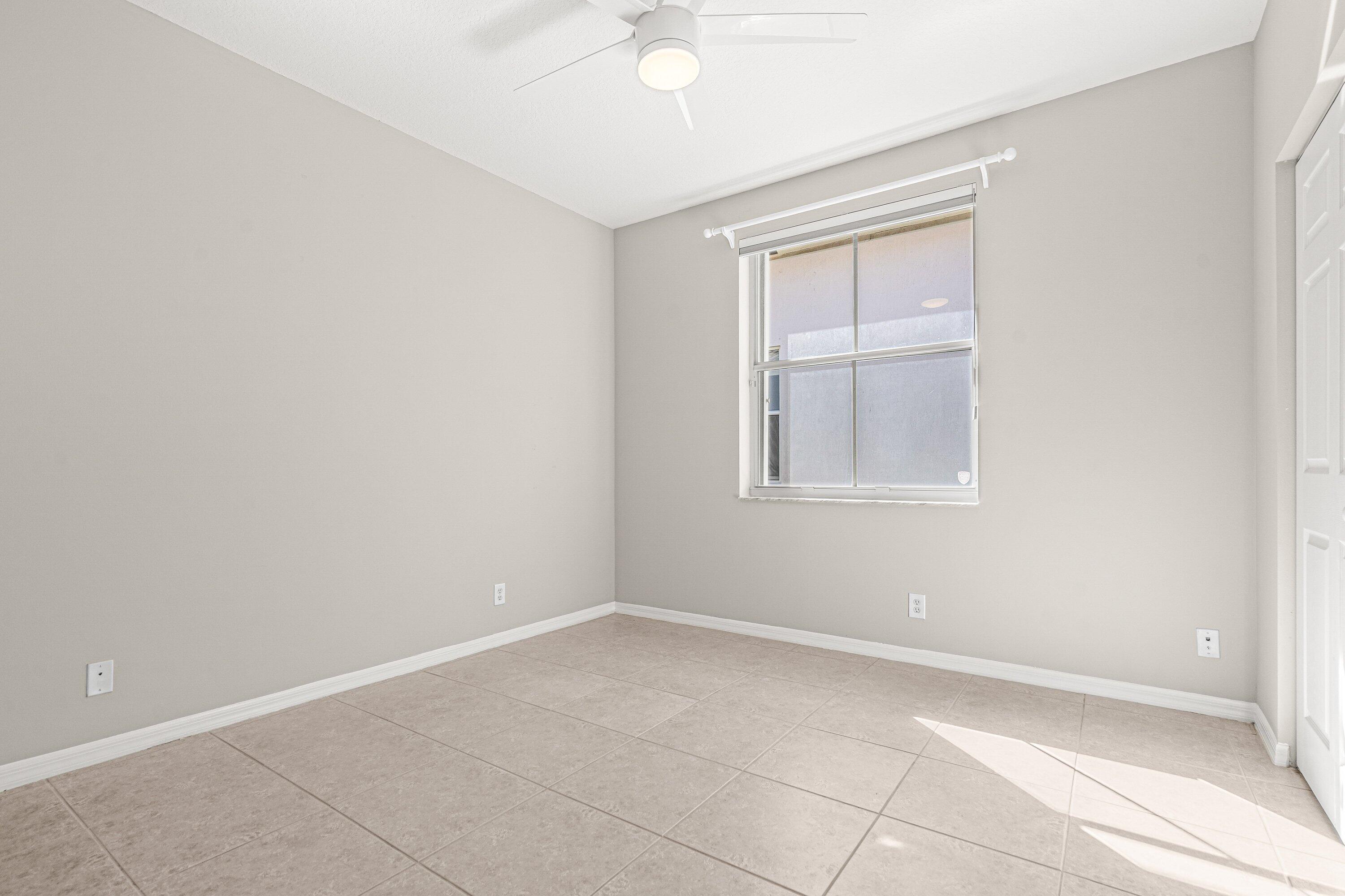 1366 Crossbill Court