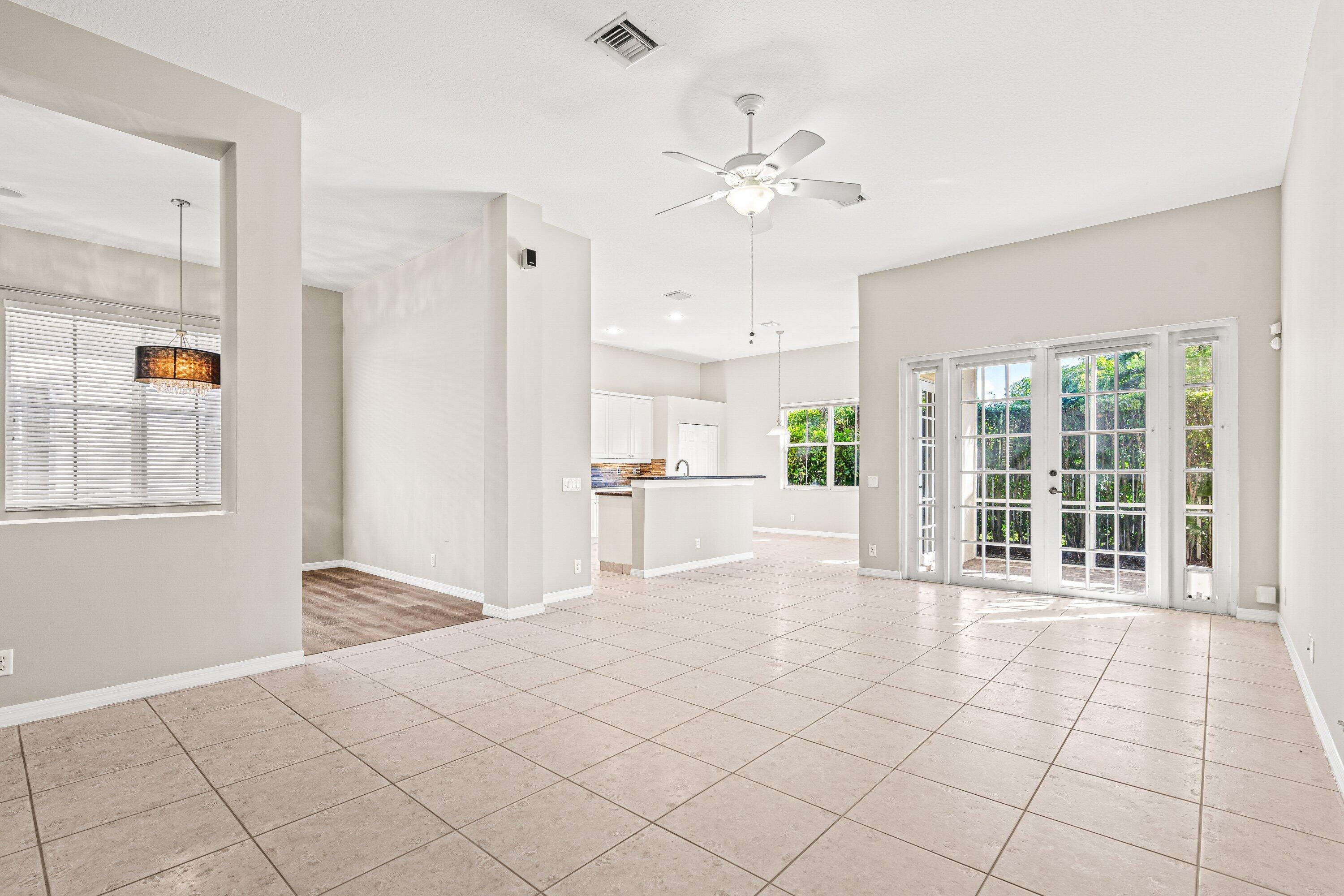 1366 Crossbill Court