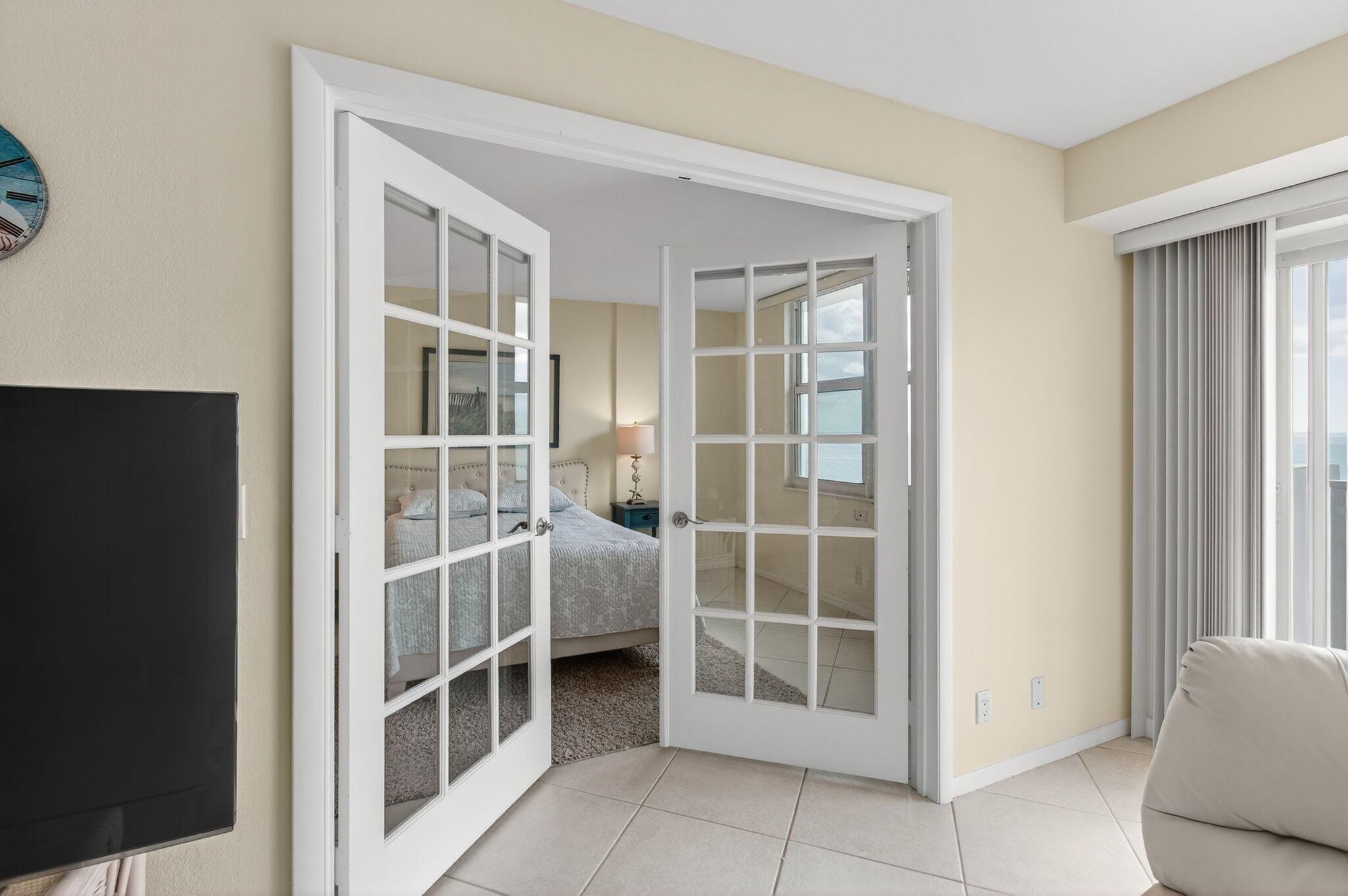 4505 S Ocean Boulevard 905