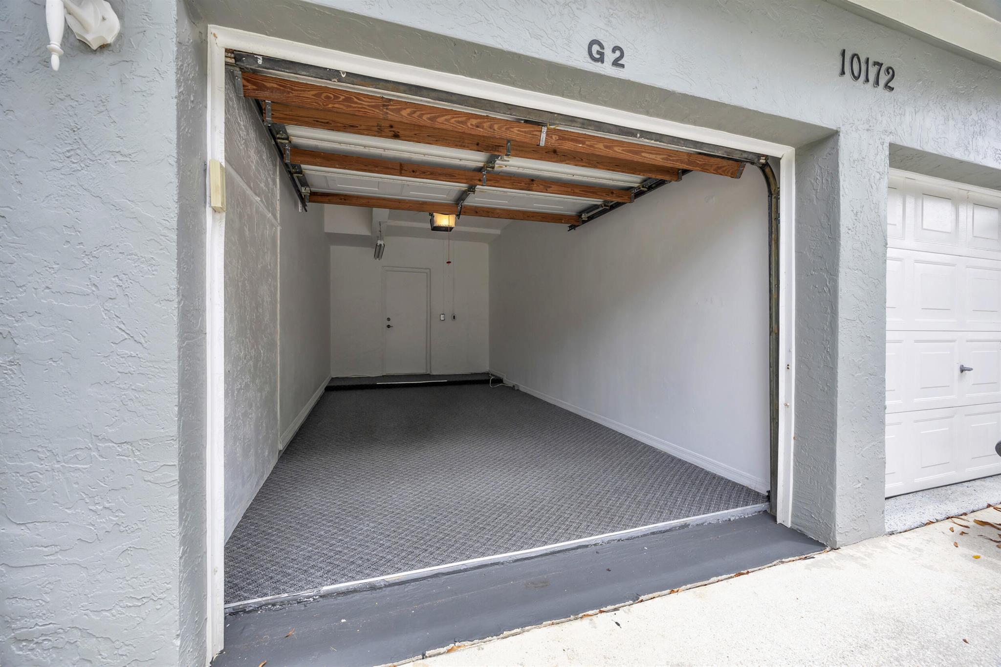 10172 Andover Coach Circle G2