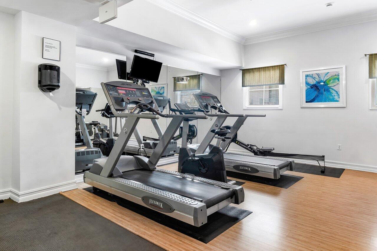 250 NE 3rd Avenue 1-205