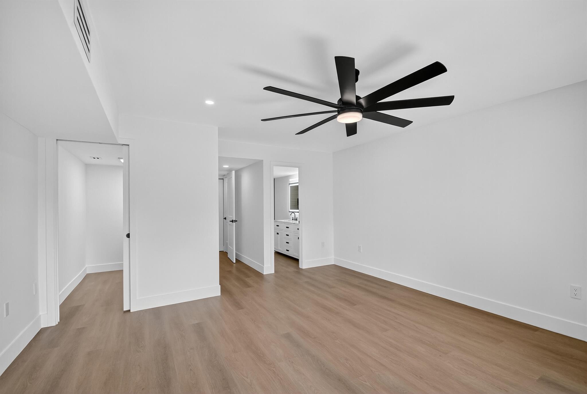 4661 Fountains Drive 112