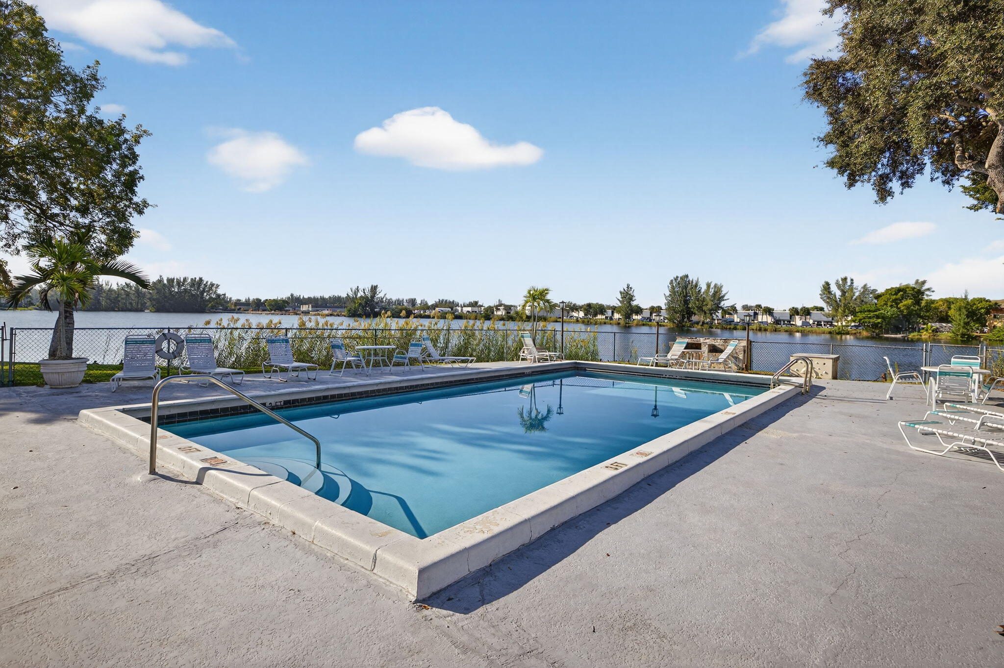 4491 Crystal Lake Drive 201a