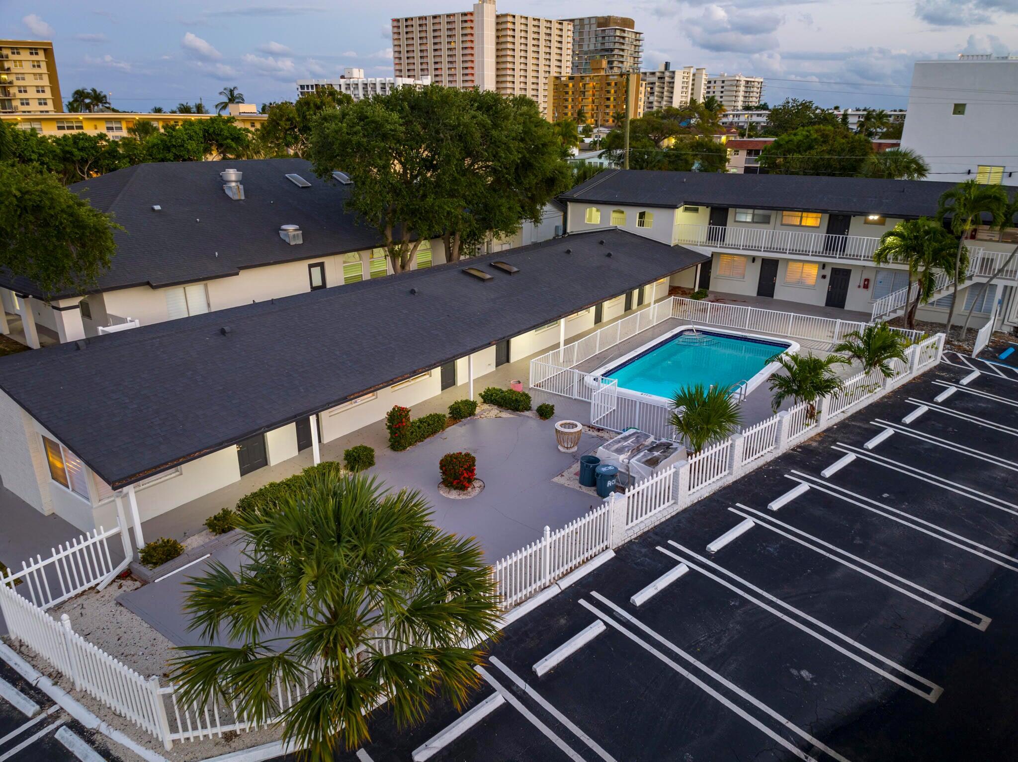 1020 N Riverside Drive 2