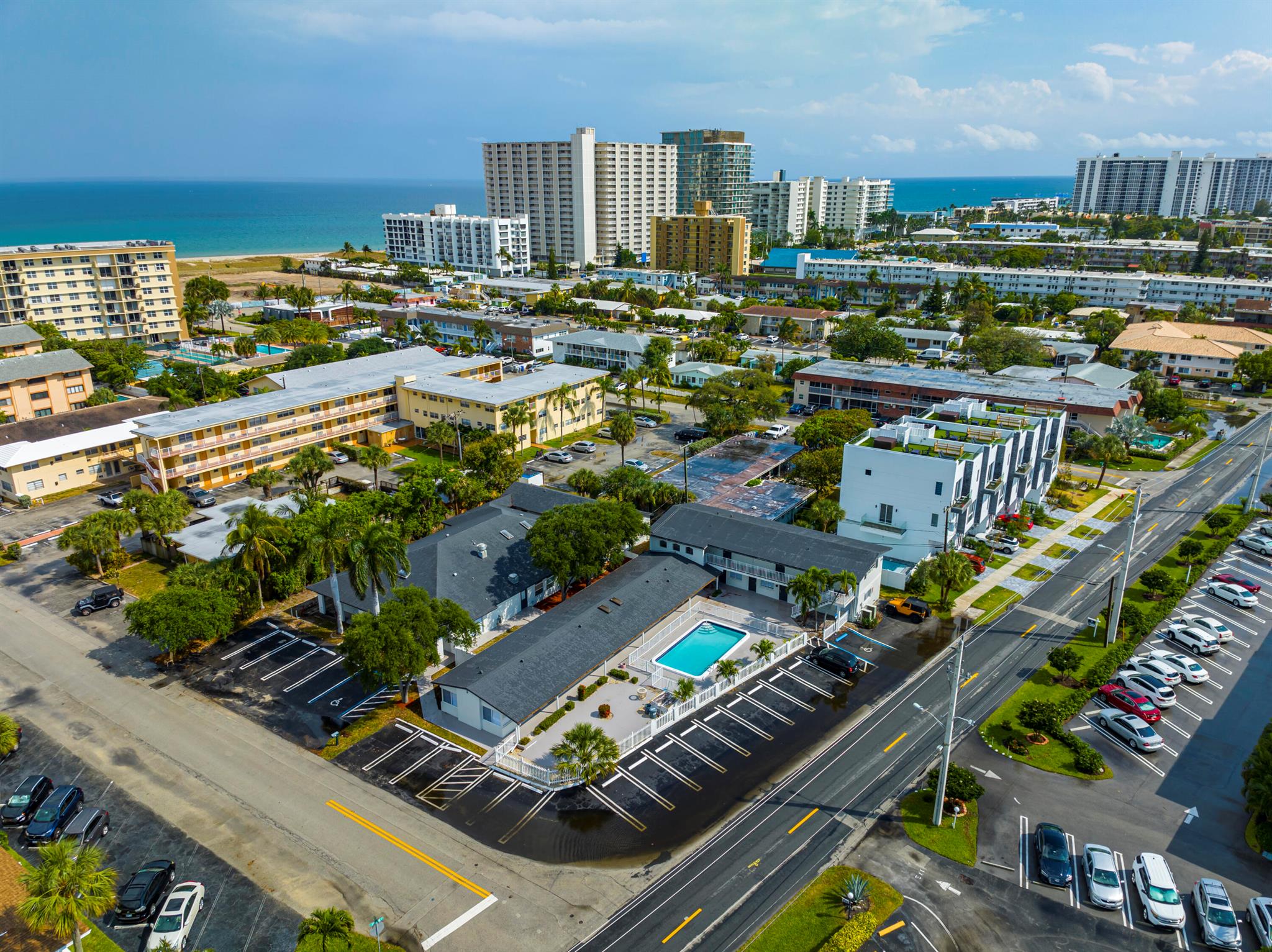 1020 N Riverside Drive 4