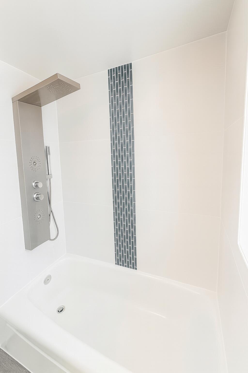 801 Andrews Avenue 4