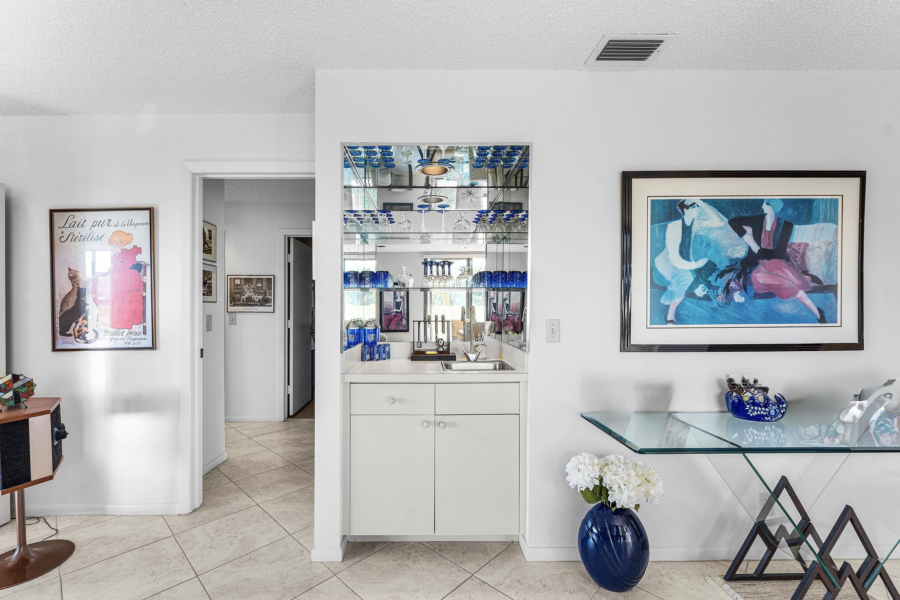 61 Eastgate Drive A