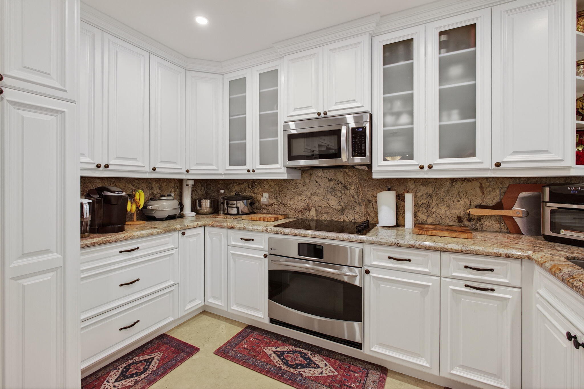 170 Celestial Way 35