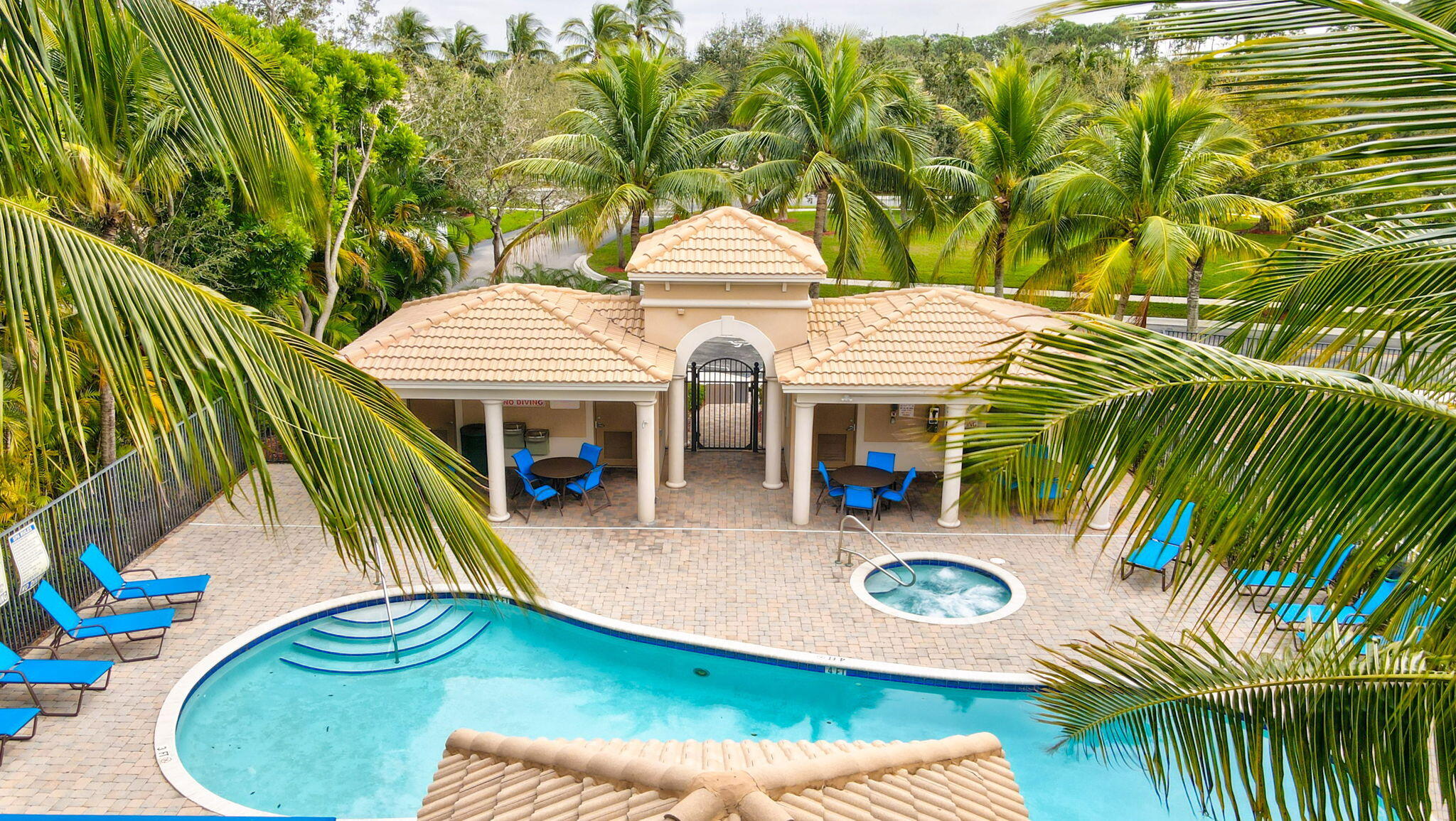 8080 Murano Circle