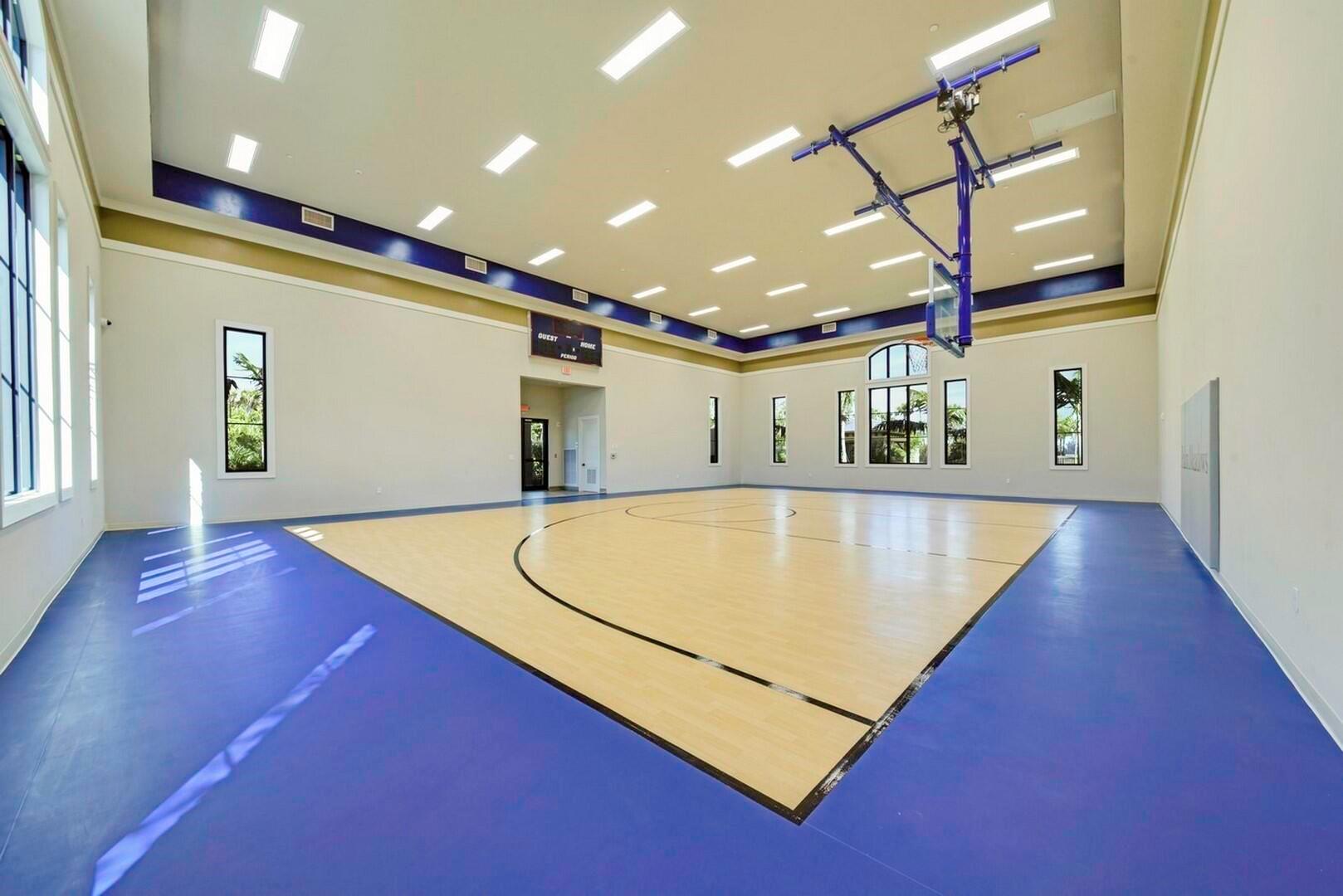 8644 Grand Prix Lane