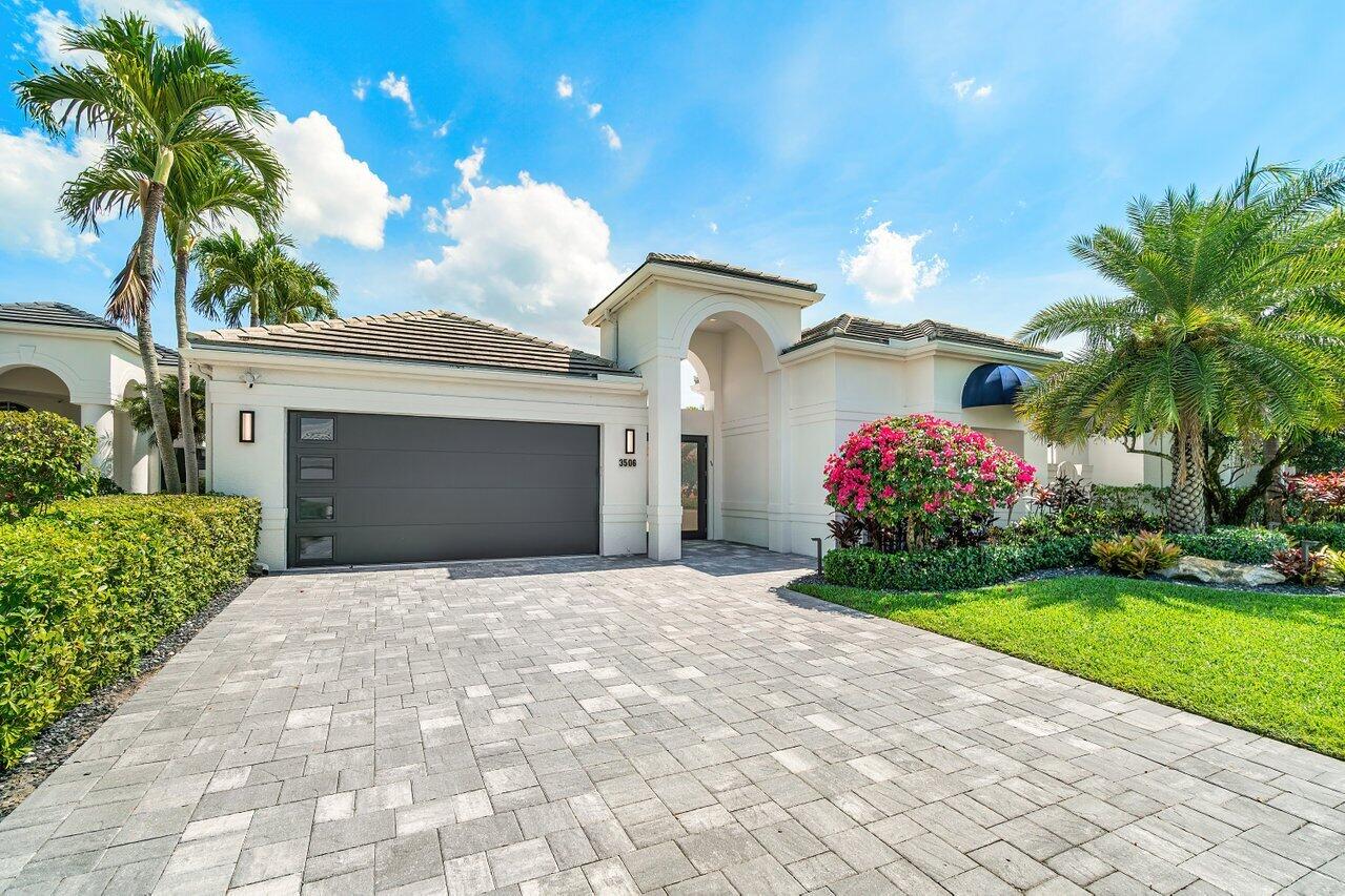 3506 NW Clubside Circle