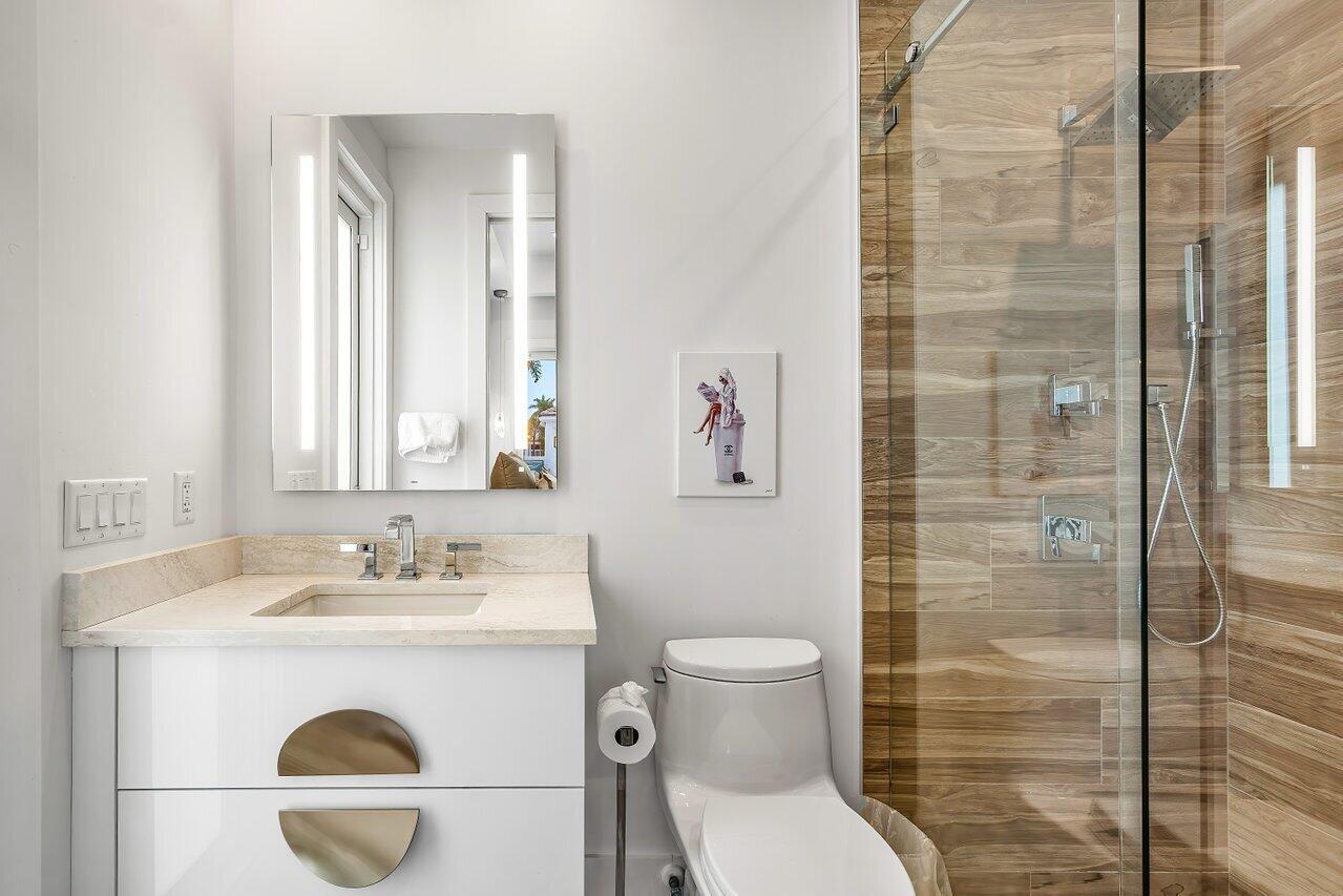 3506 NW Clubside Circle