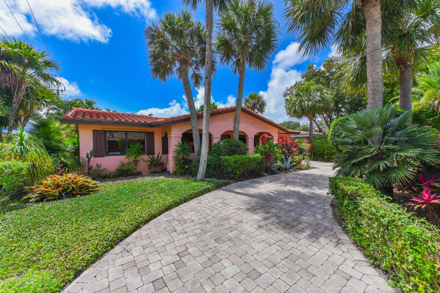 708 NW 6th Drive