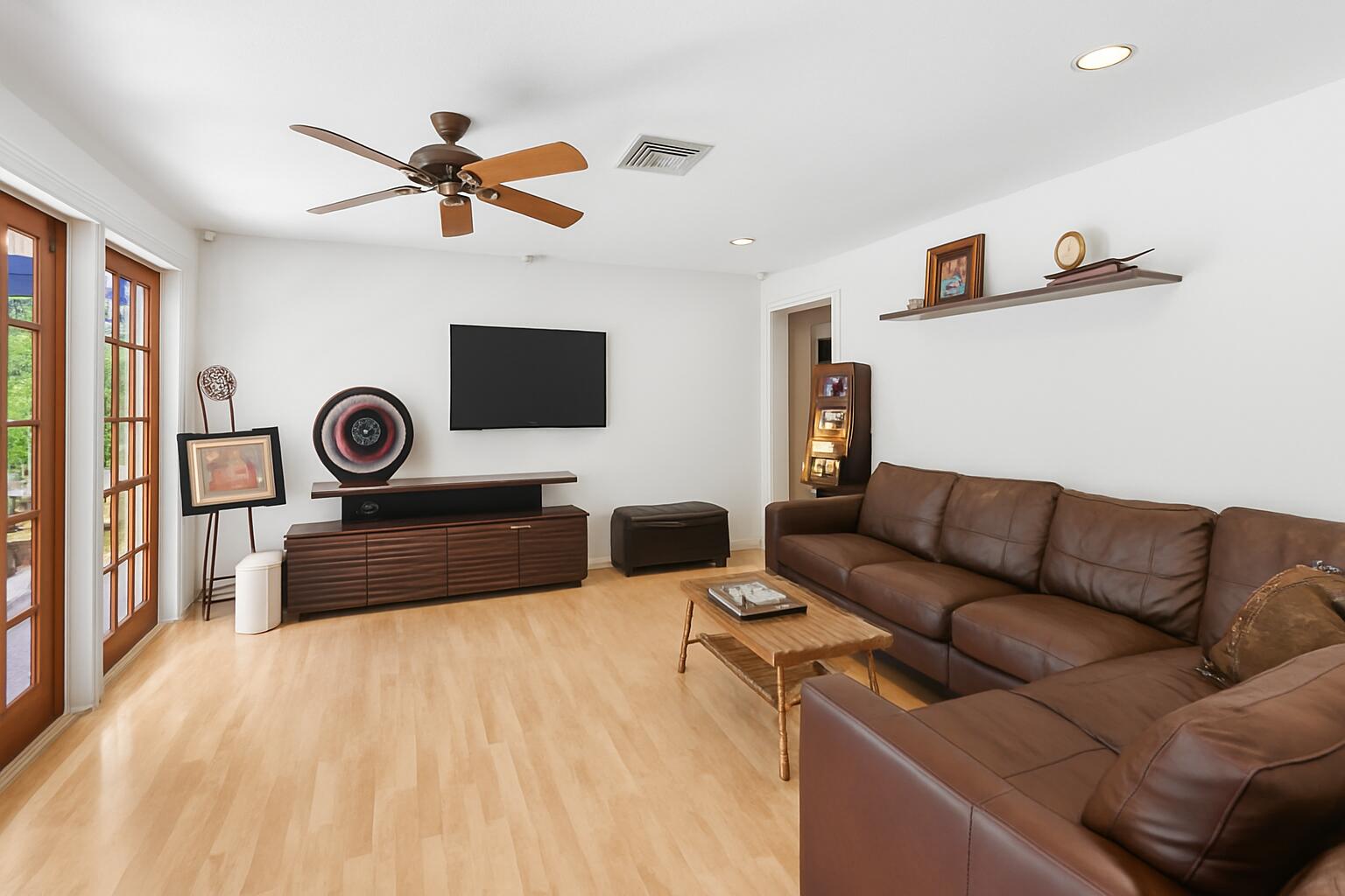 708 NW 6th Drive
