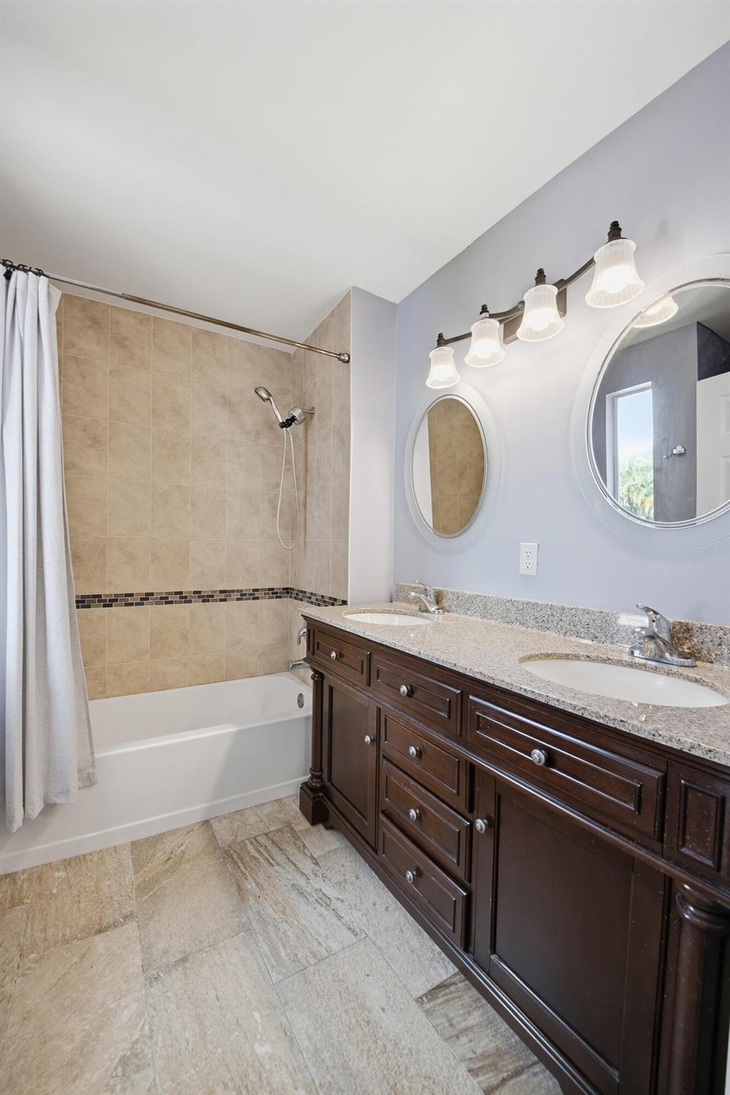 8021 Stirrup Cay Court