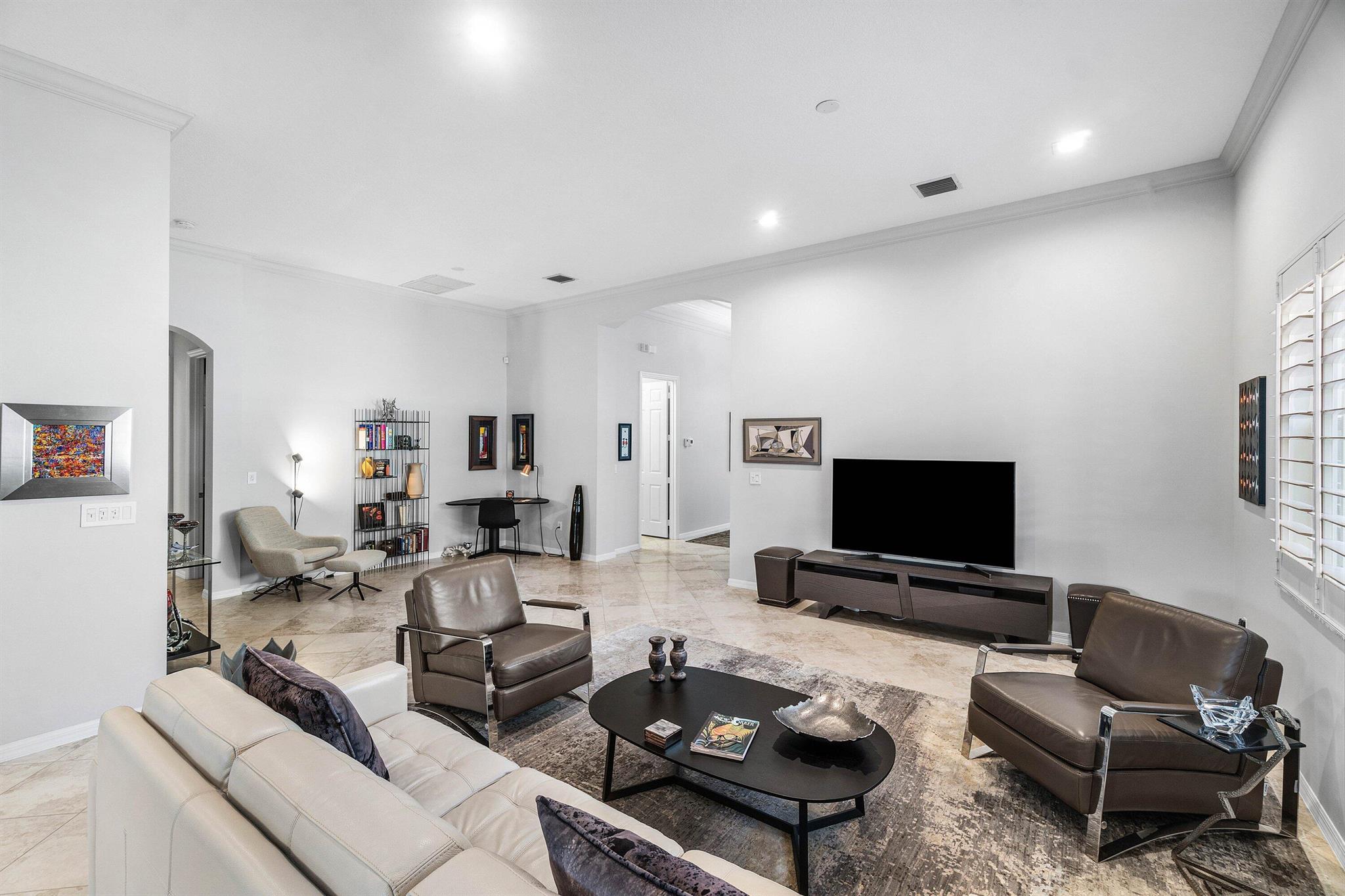 7880 New Holland Way