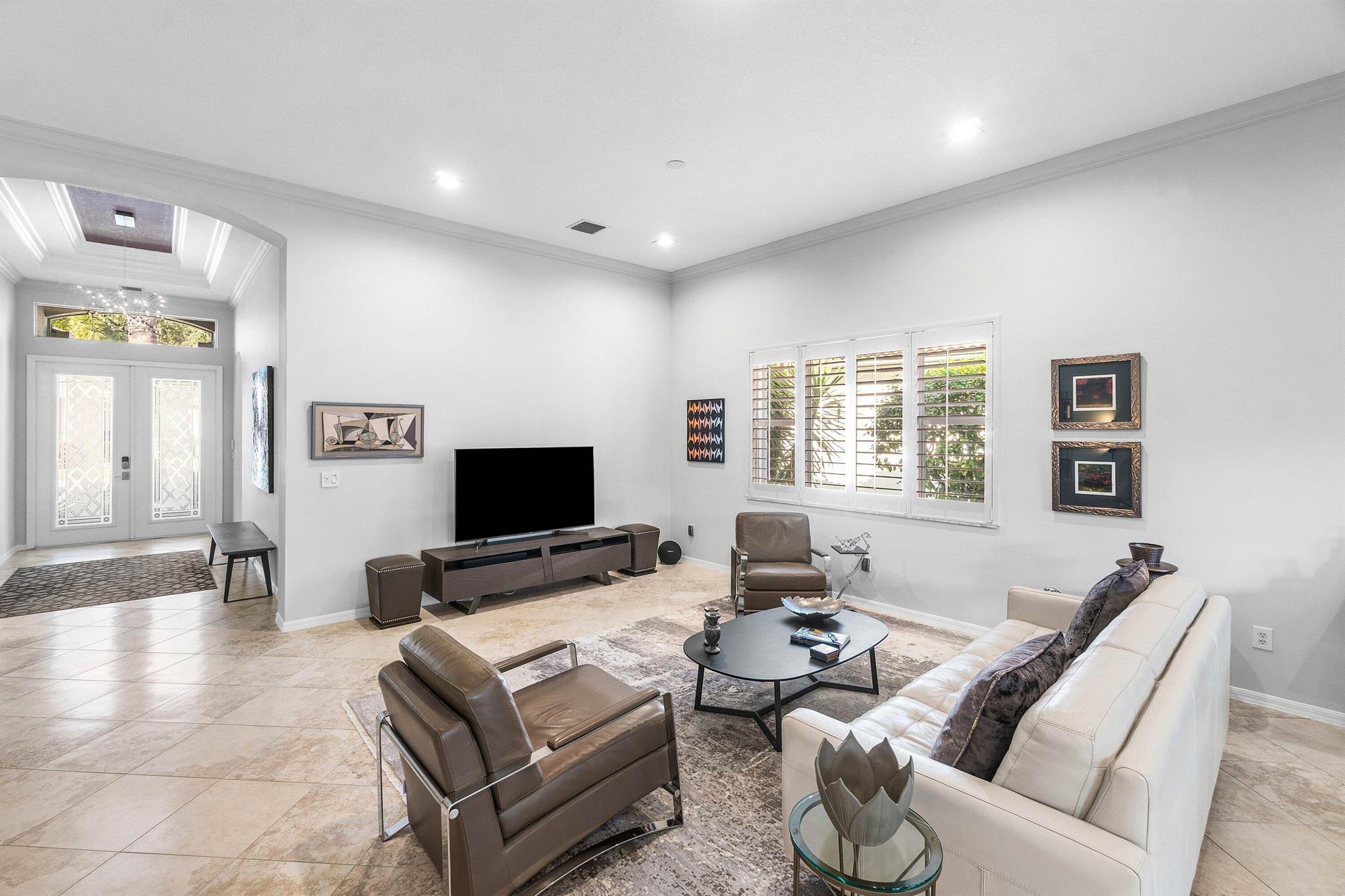 7880 New Holland Way