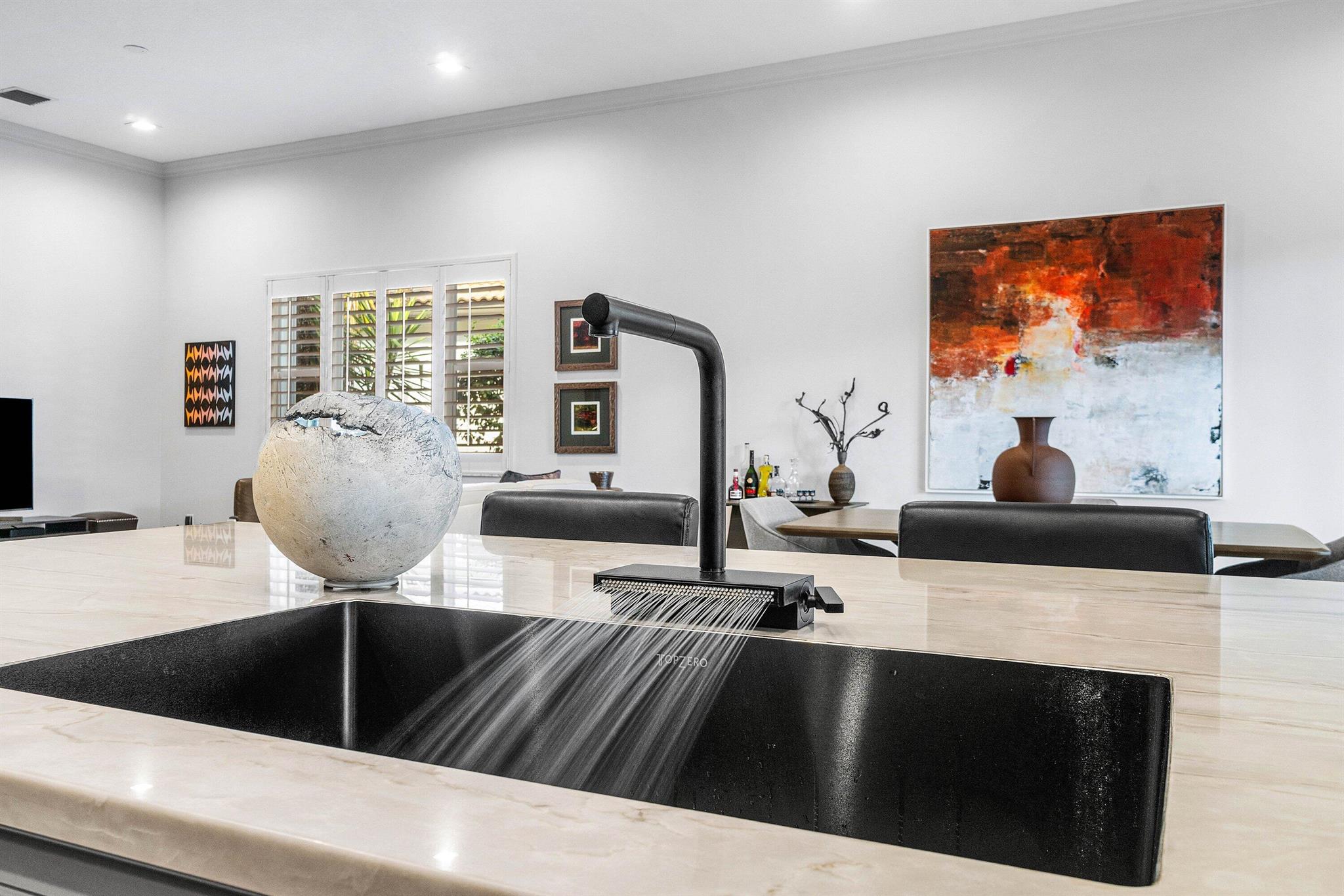 7880 New Holland Way