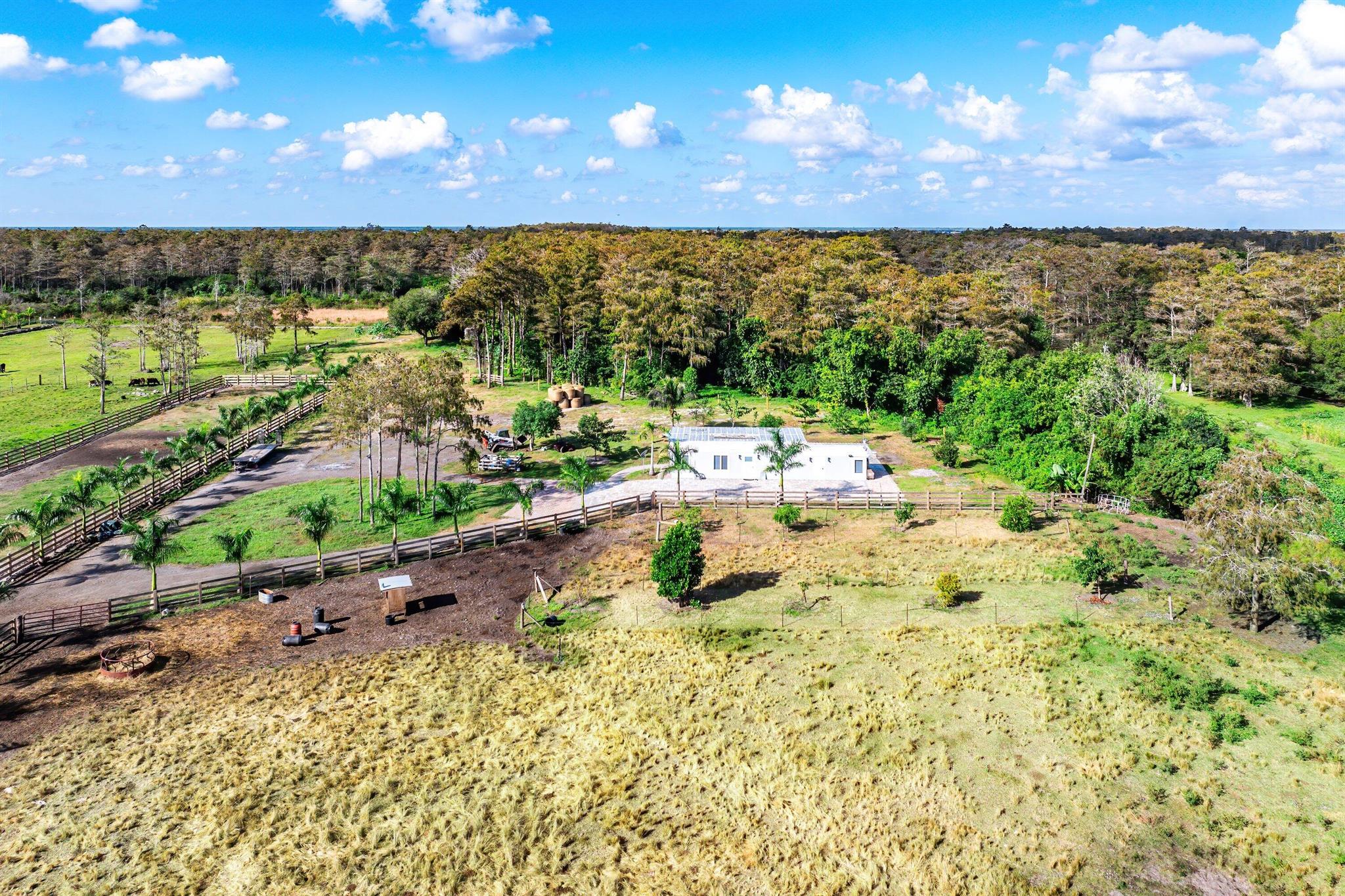 11511 Townsend/11409 Eagle Nest Dr Lane