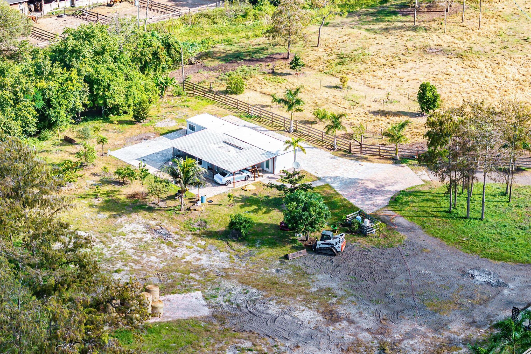 11511 Townsend/11409 Eagle Nest Dr Lane