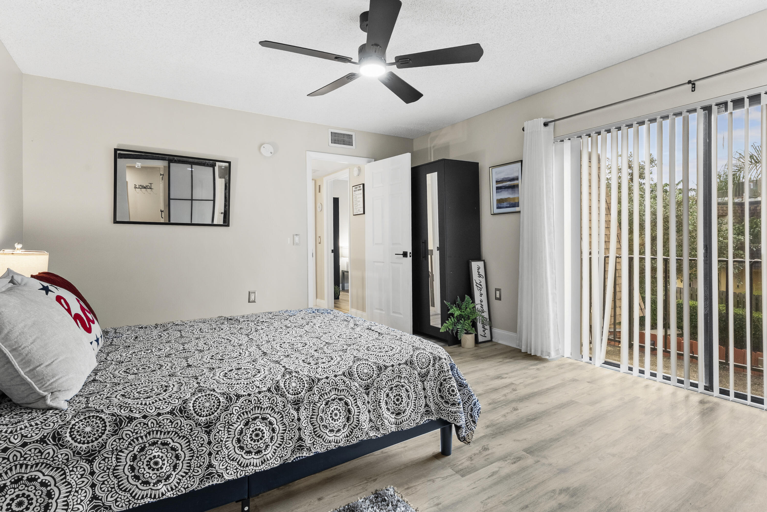 2949 SW 22nd Avenue 27a