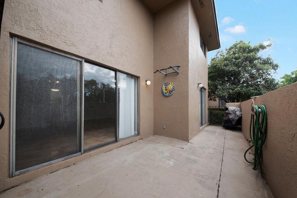 2206 NW 39th Avenue