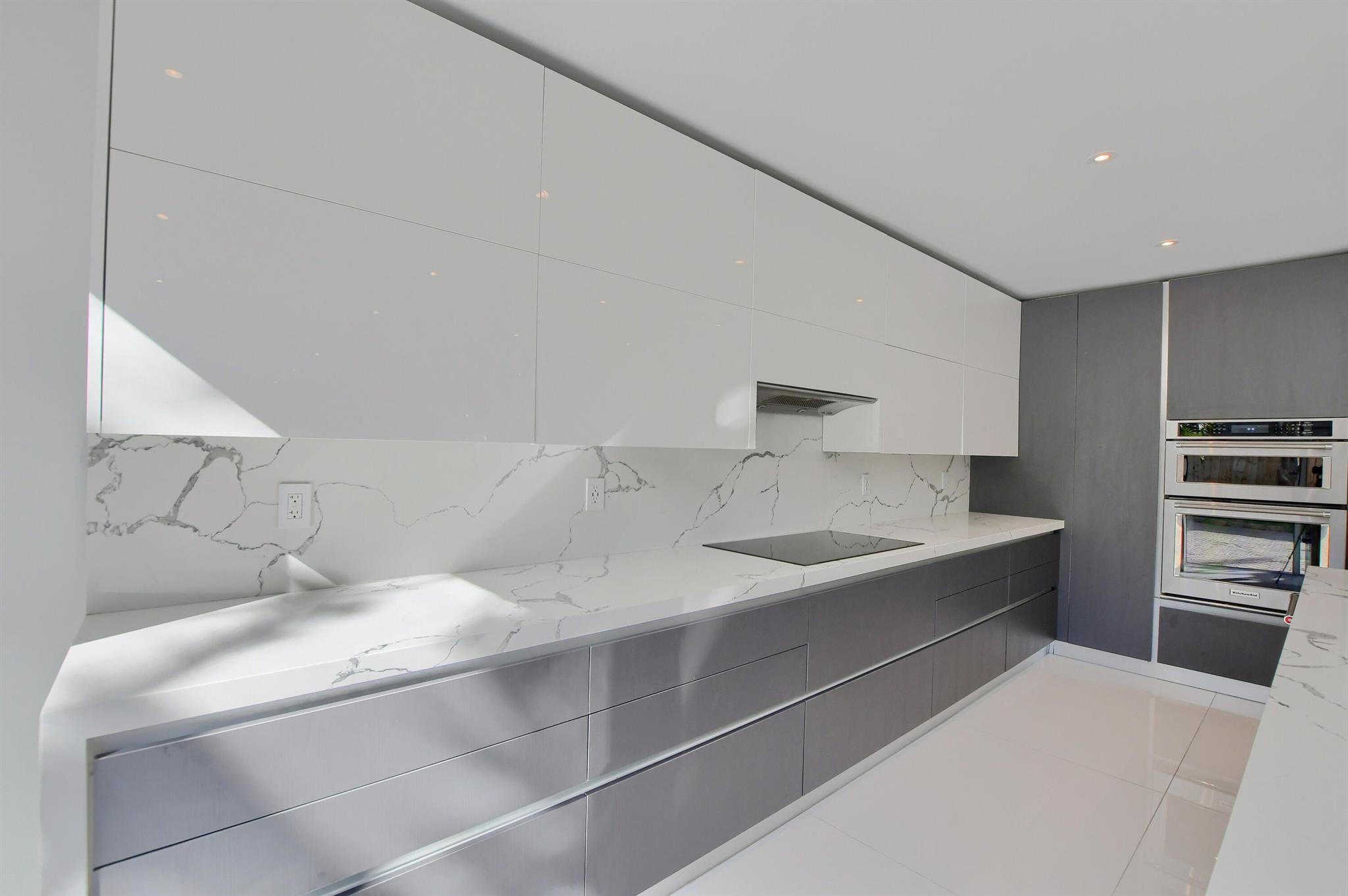 23352 Lago Mar Circle