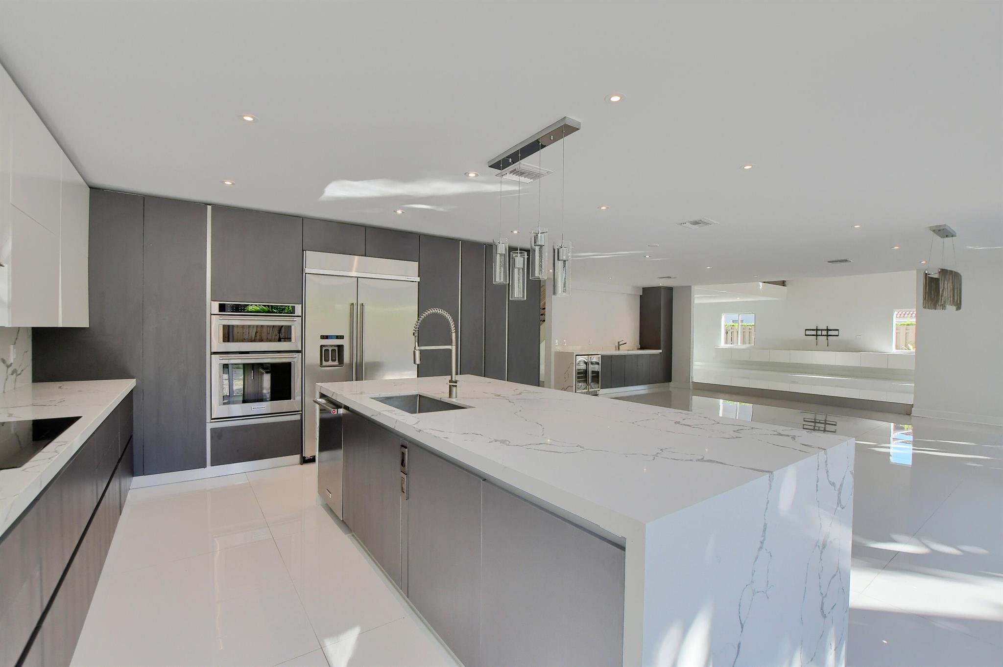 23352 Lago Mar Circle