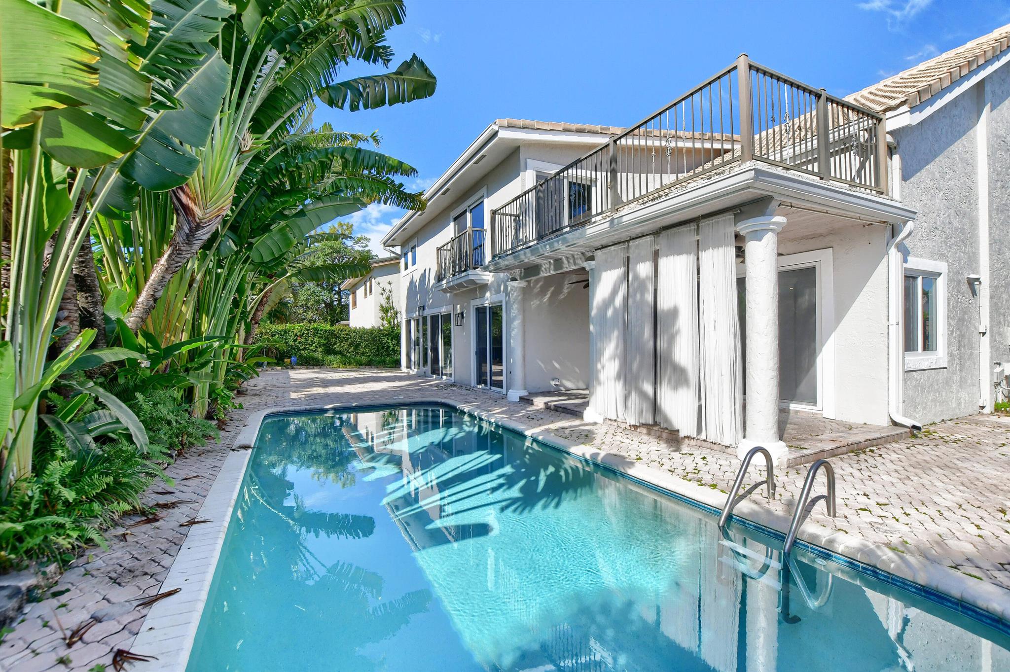 23352 Lago Mar Circle