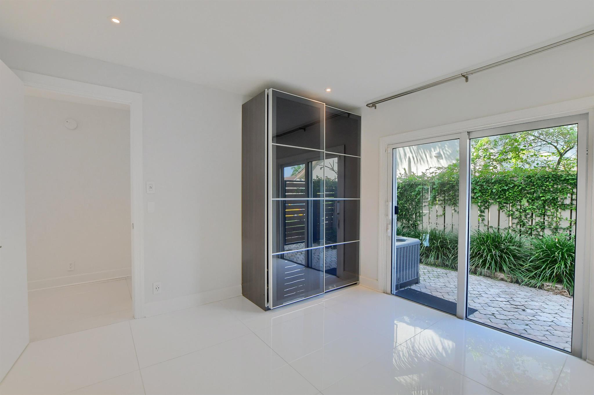 23352 Lago Mar Circle