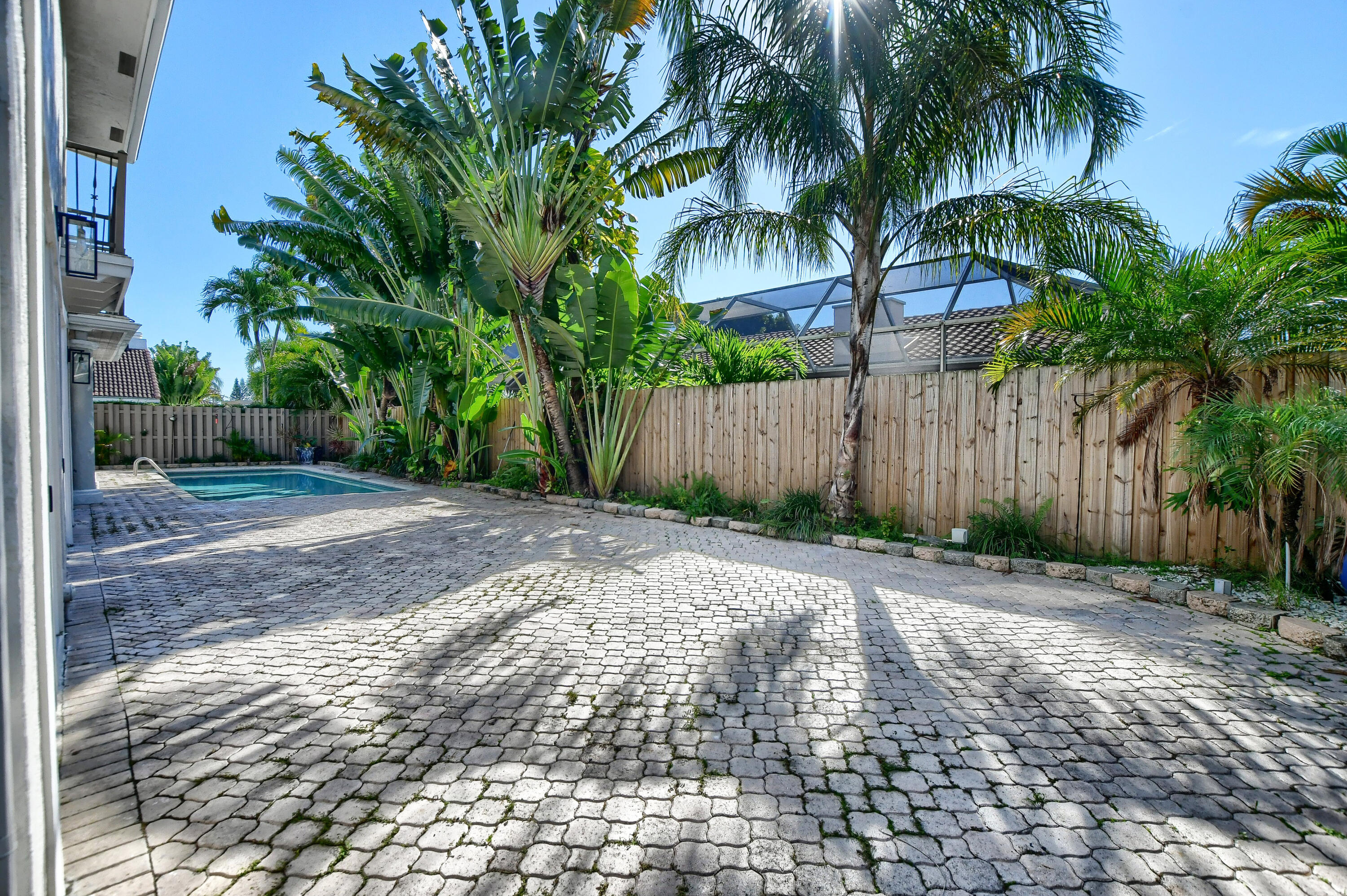 23352 Lago Mar Circle