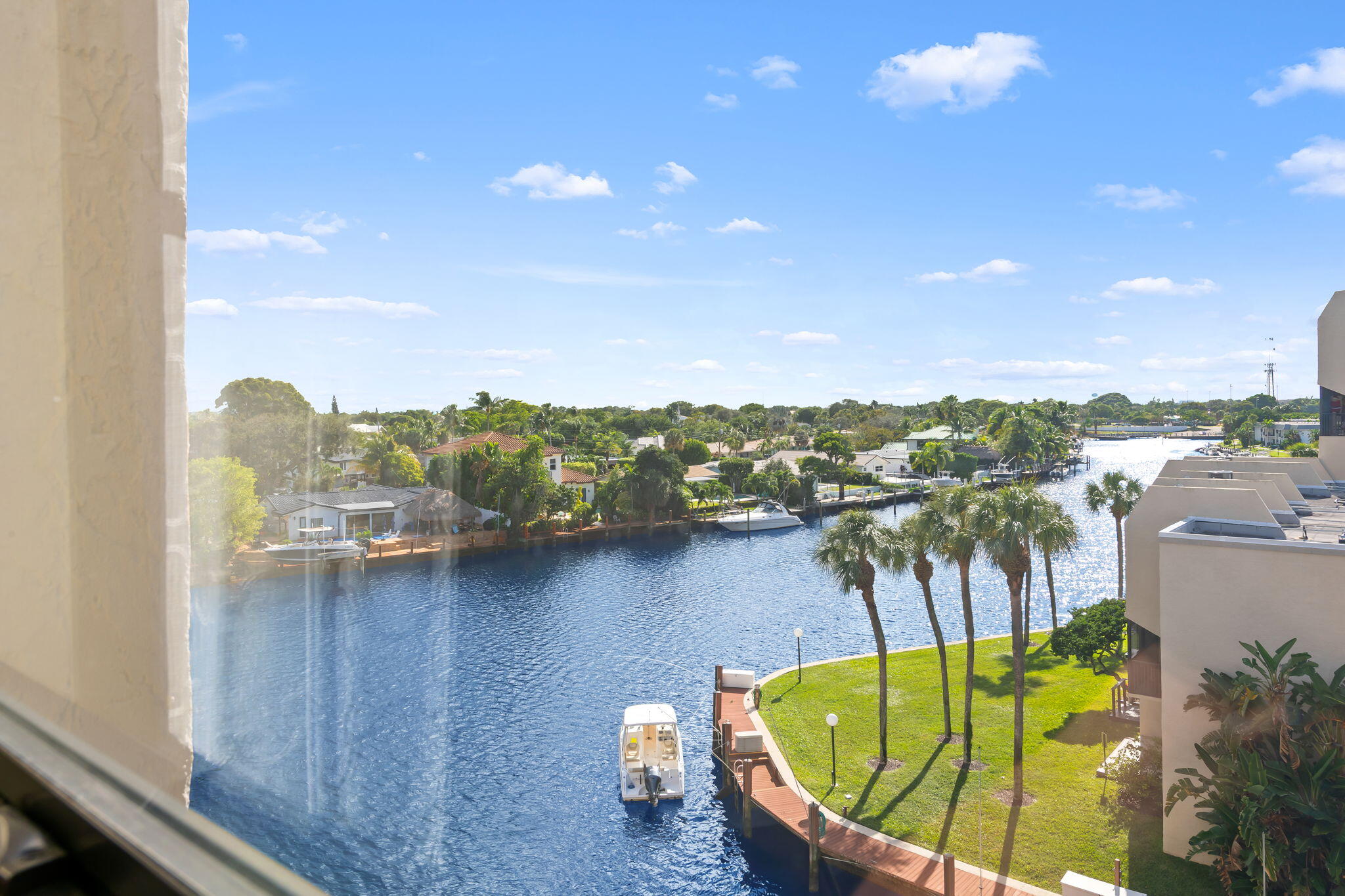 15 Royal Palm Way 505