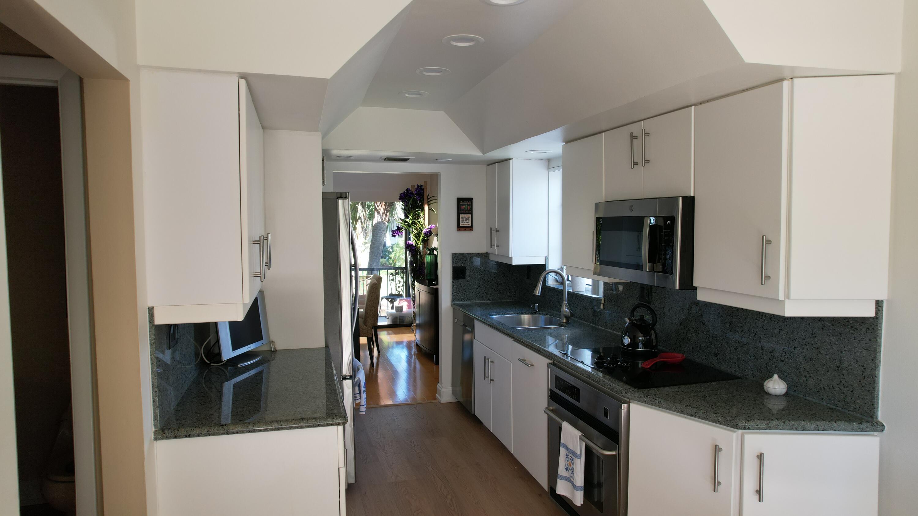 6864 Willow Wood Drive 408