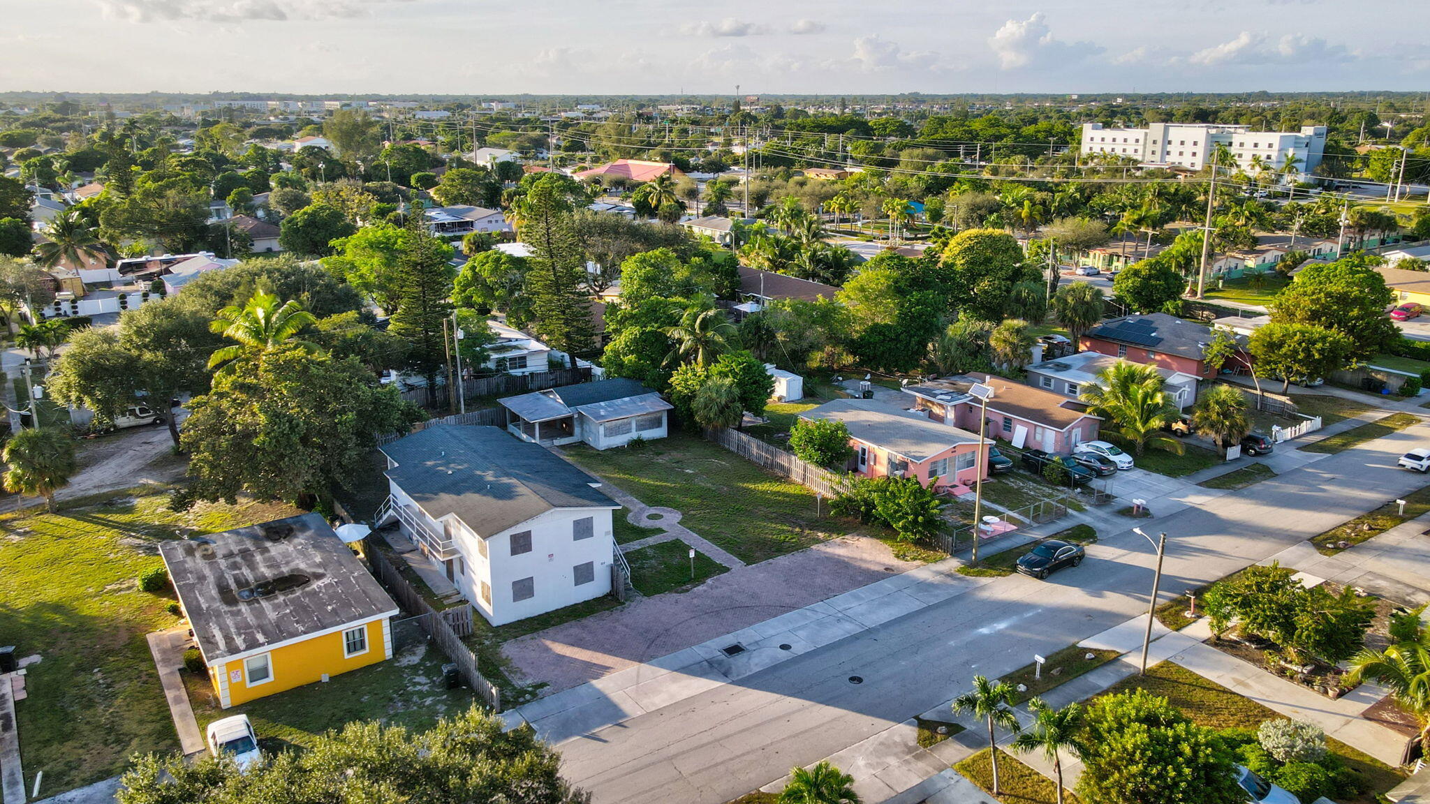 122 SW 8th Avenue