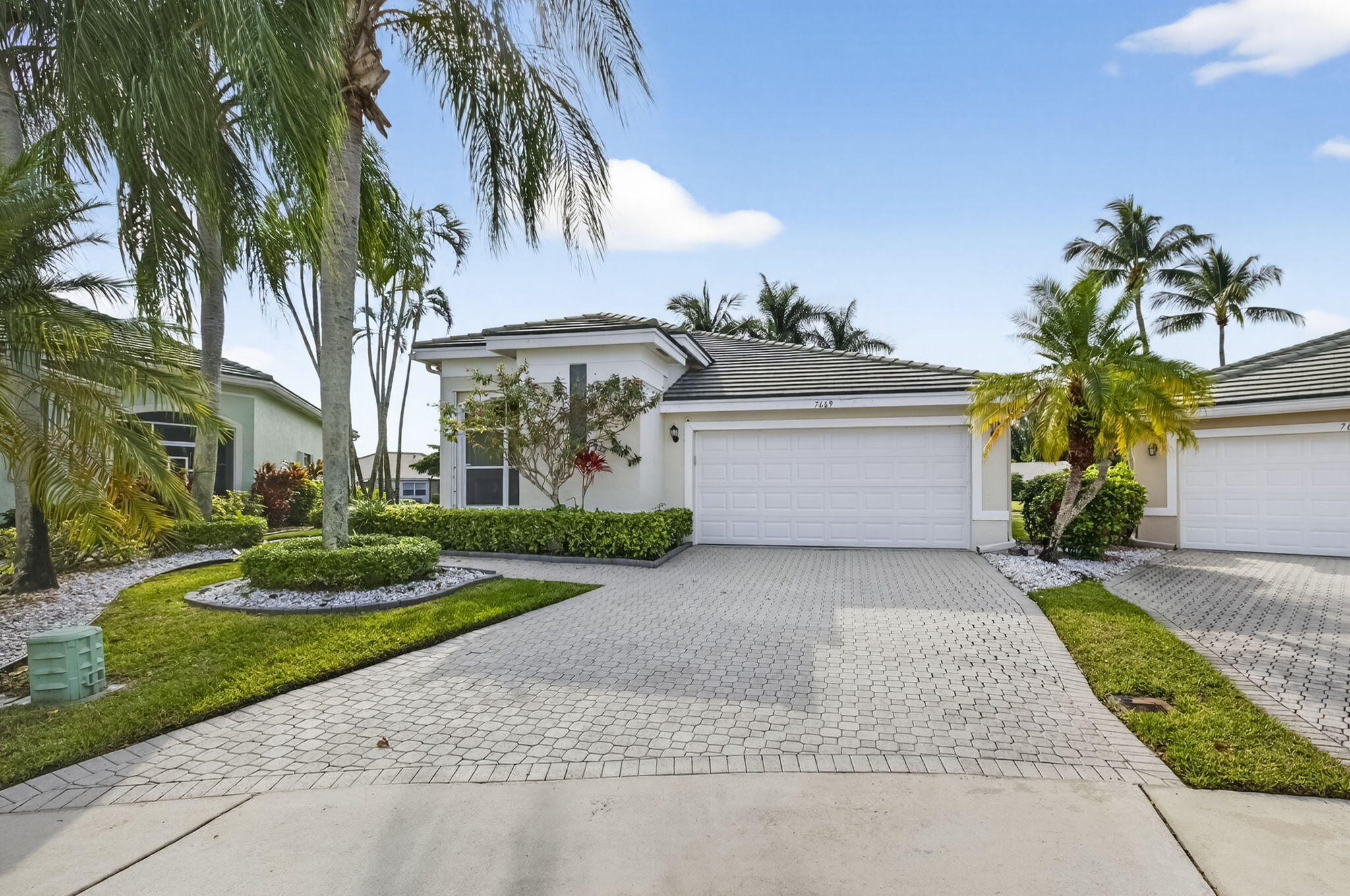 7669 Rockford Road