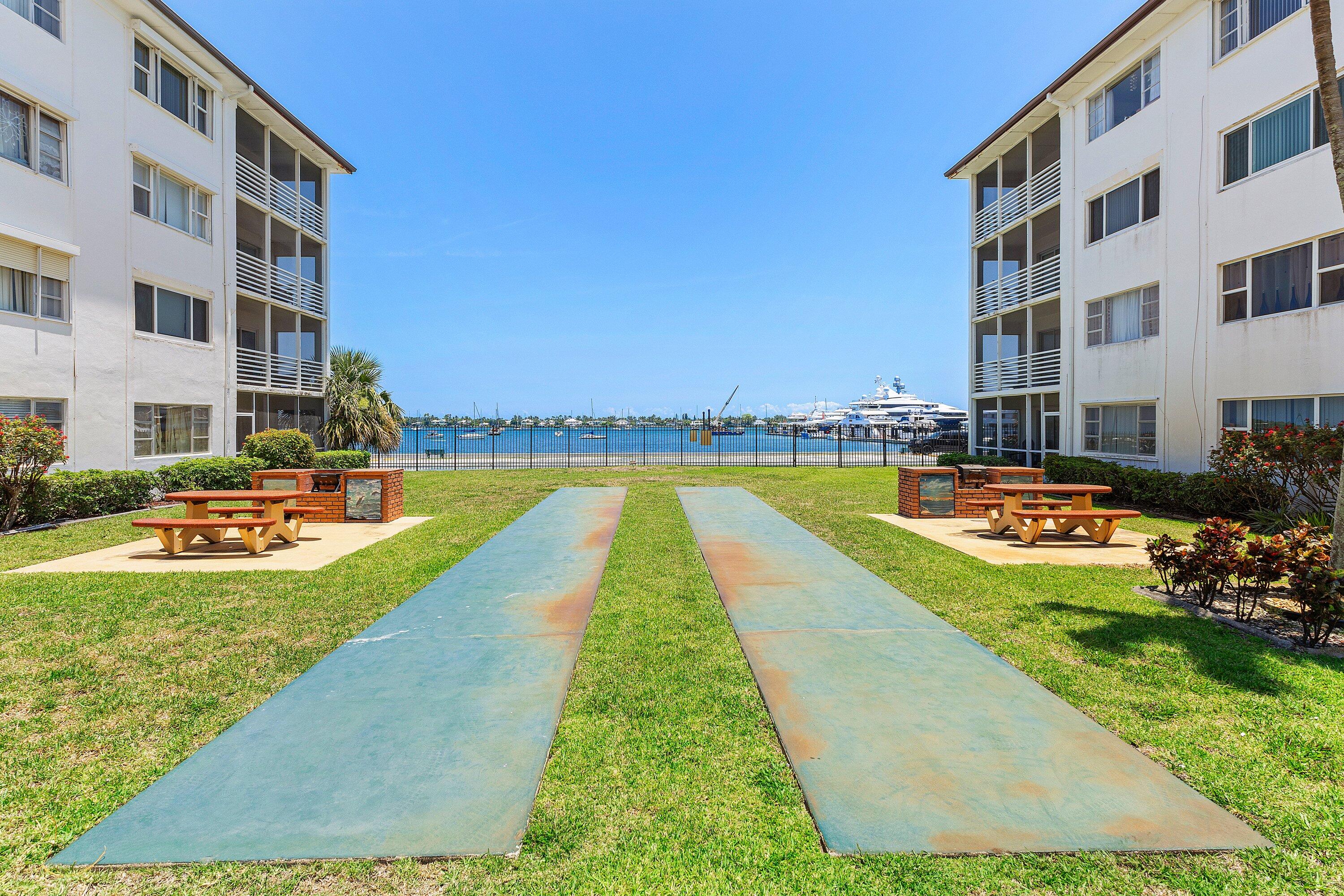 4500 N Flagler Drive C17