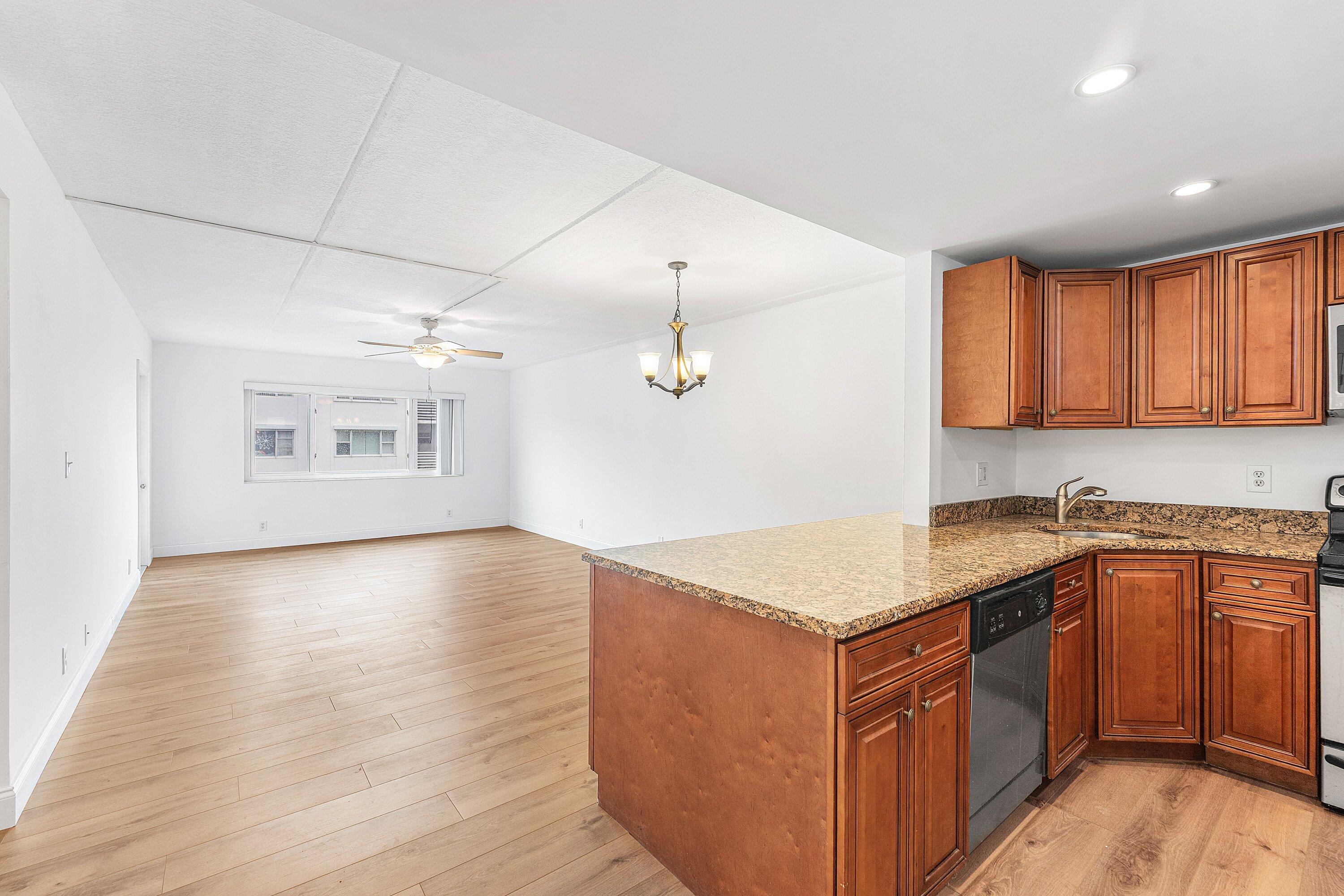 4500 N Flagler Drive C17