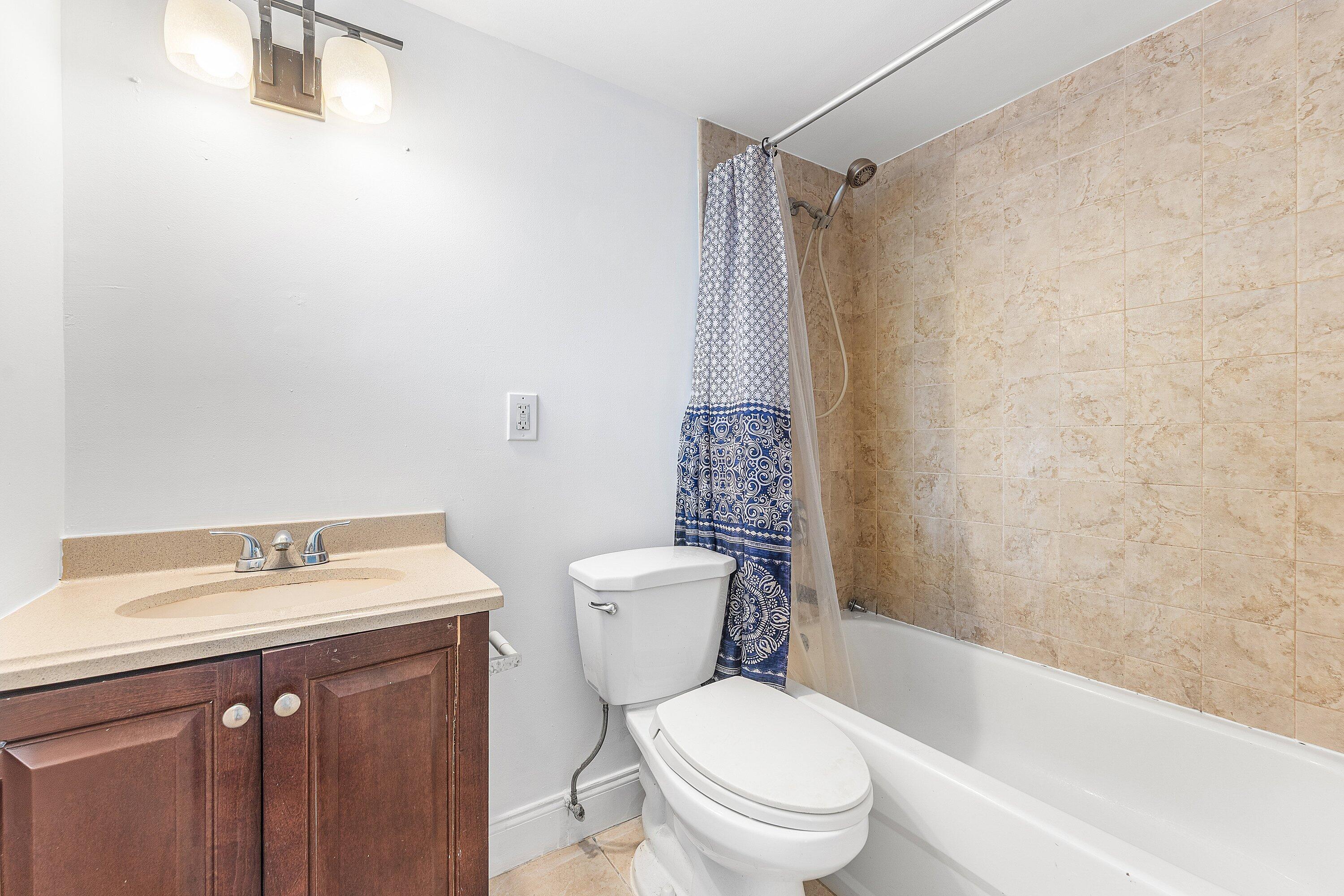 4500 N Flagler Drive C17