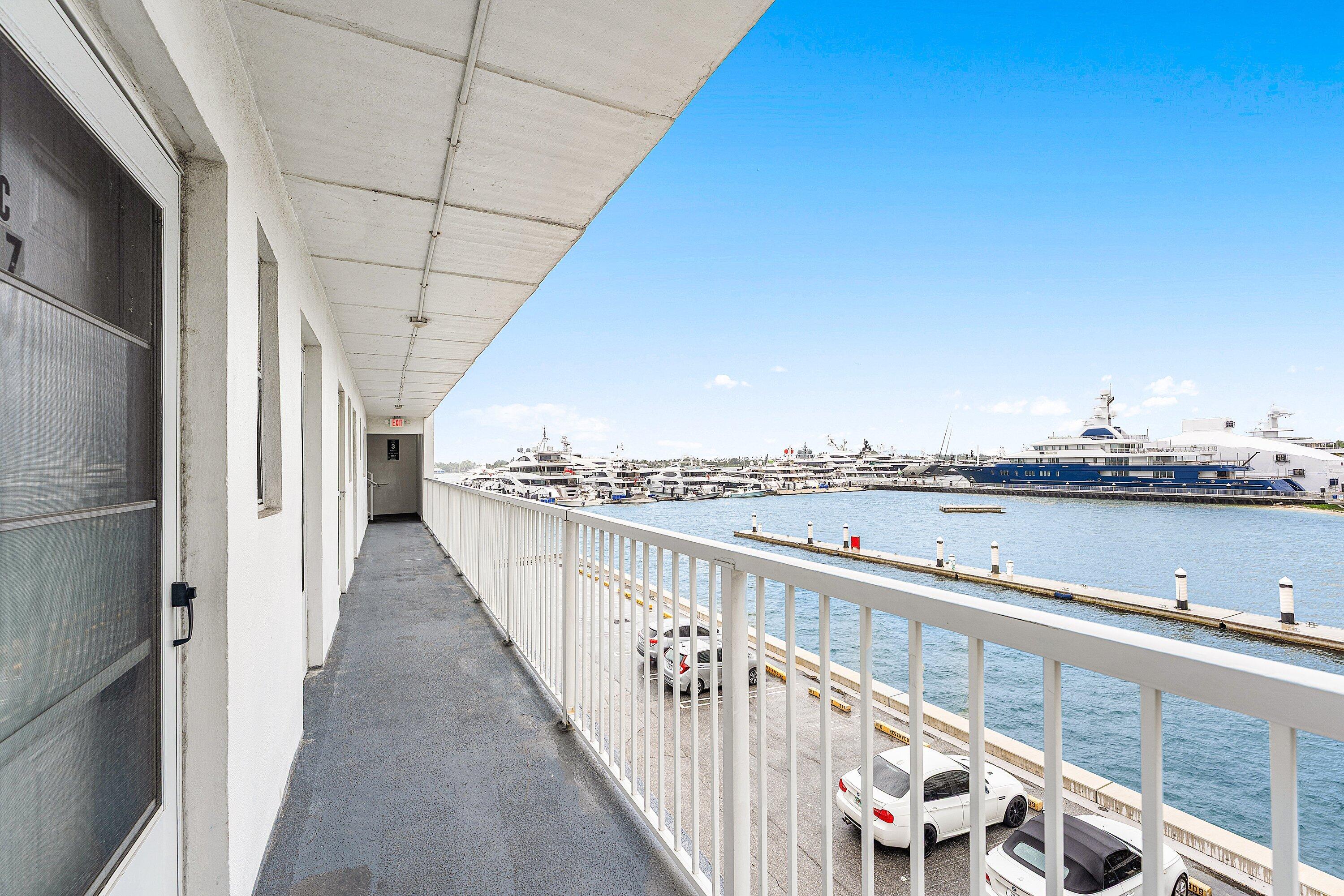 4500 N Flagler Drive C17