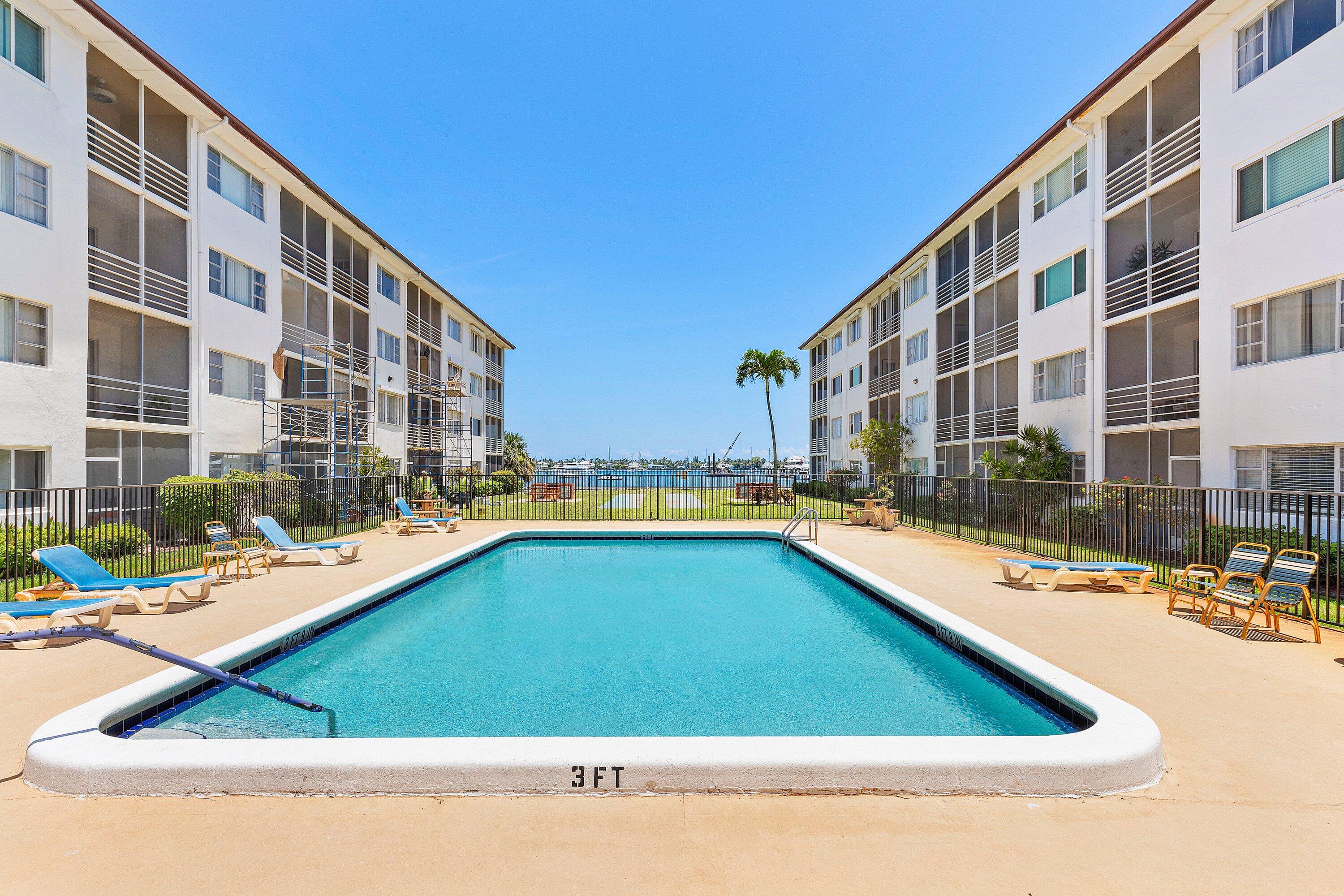 4500 N Flagler Drive C17