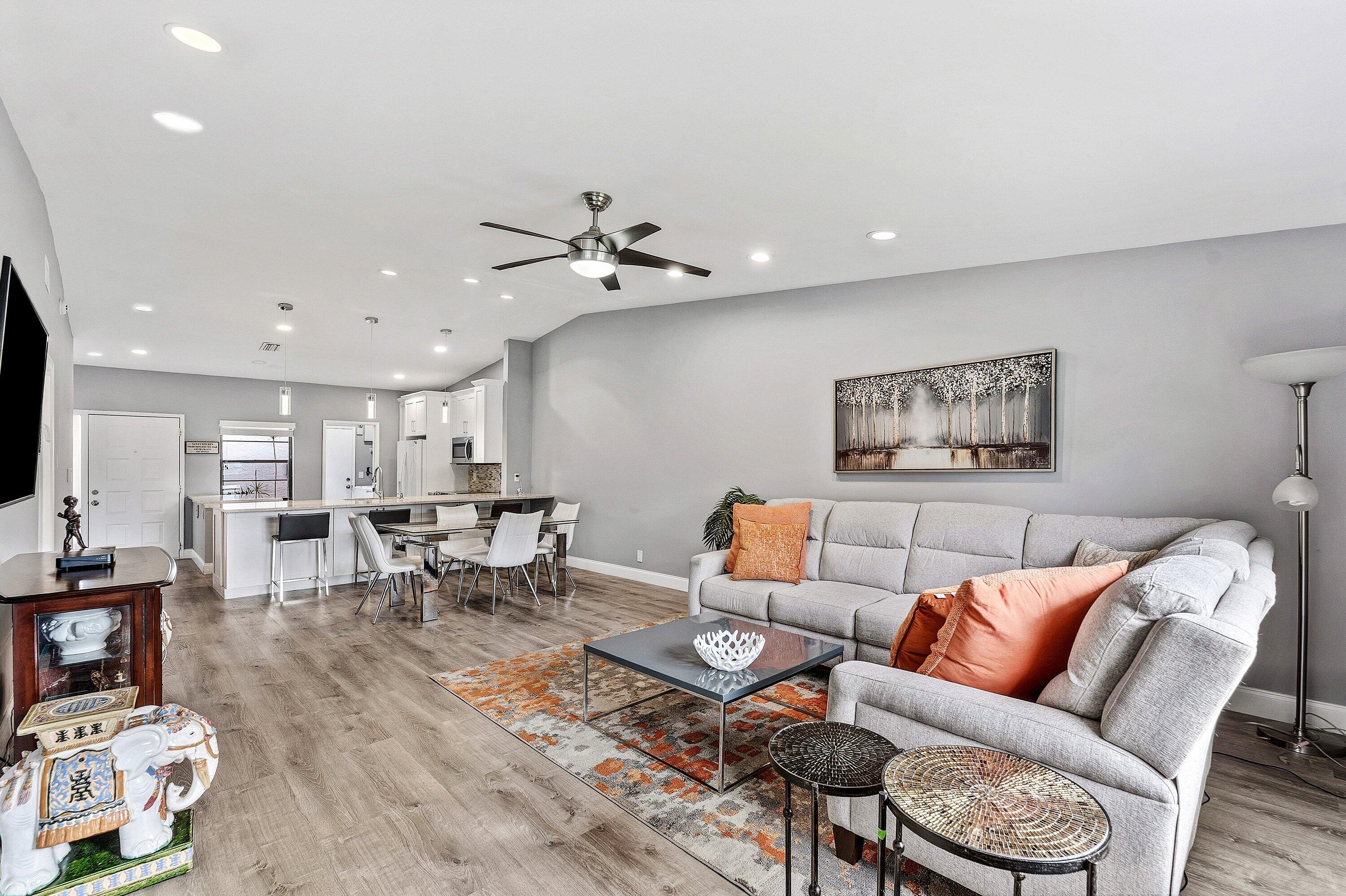 6112 Kings Gate Circle