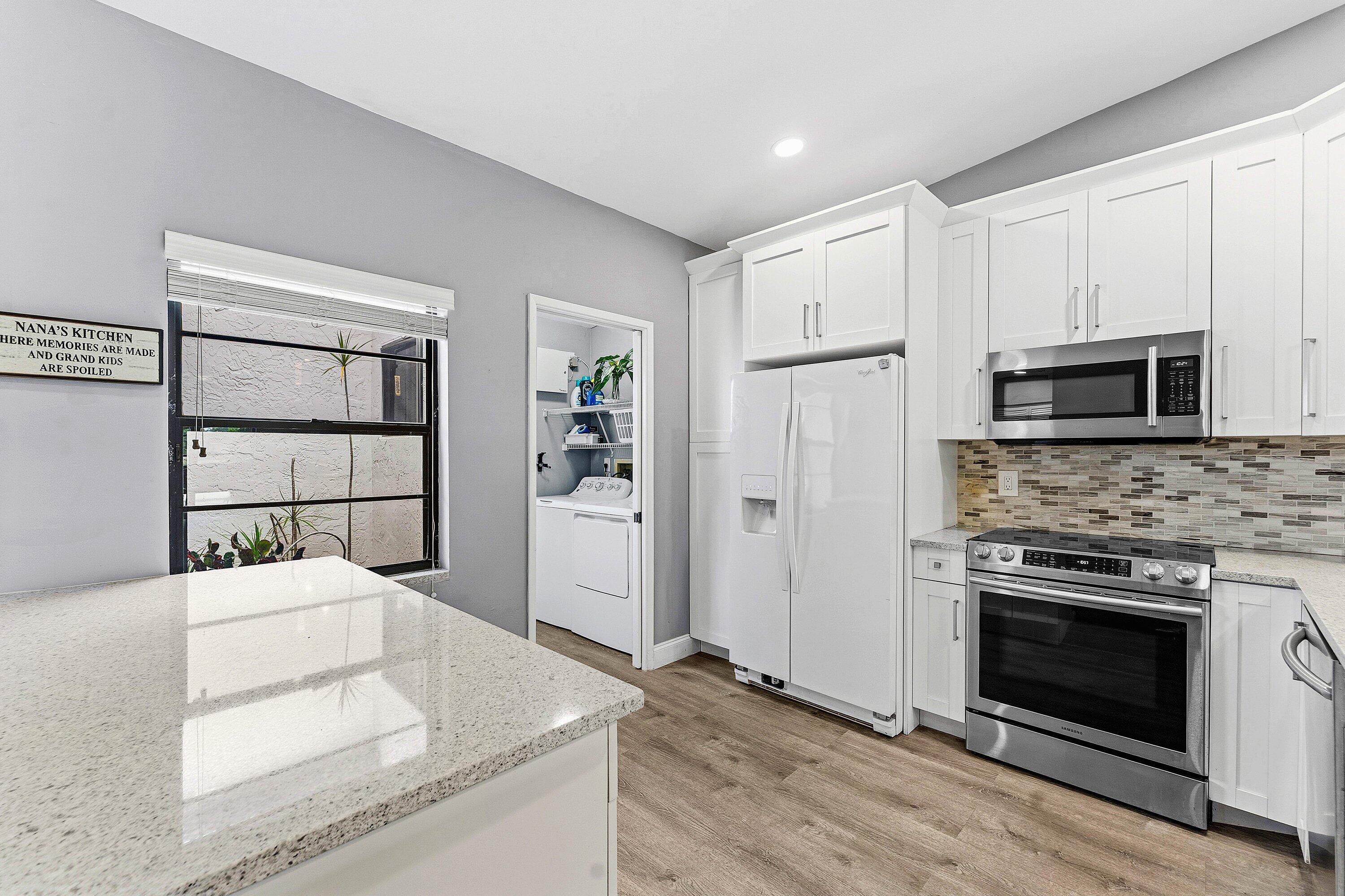 6112 Kings Gate Circle