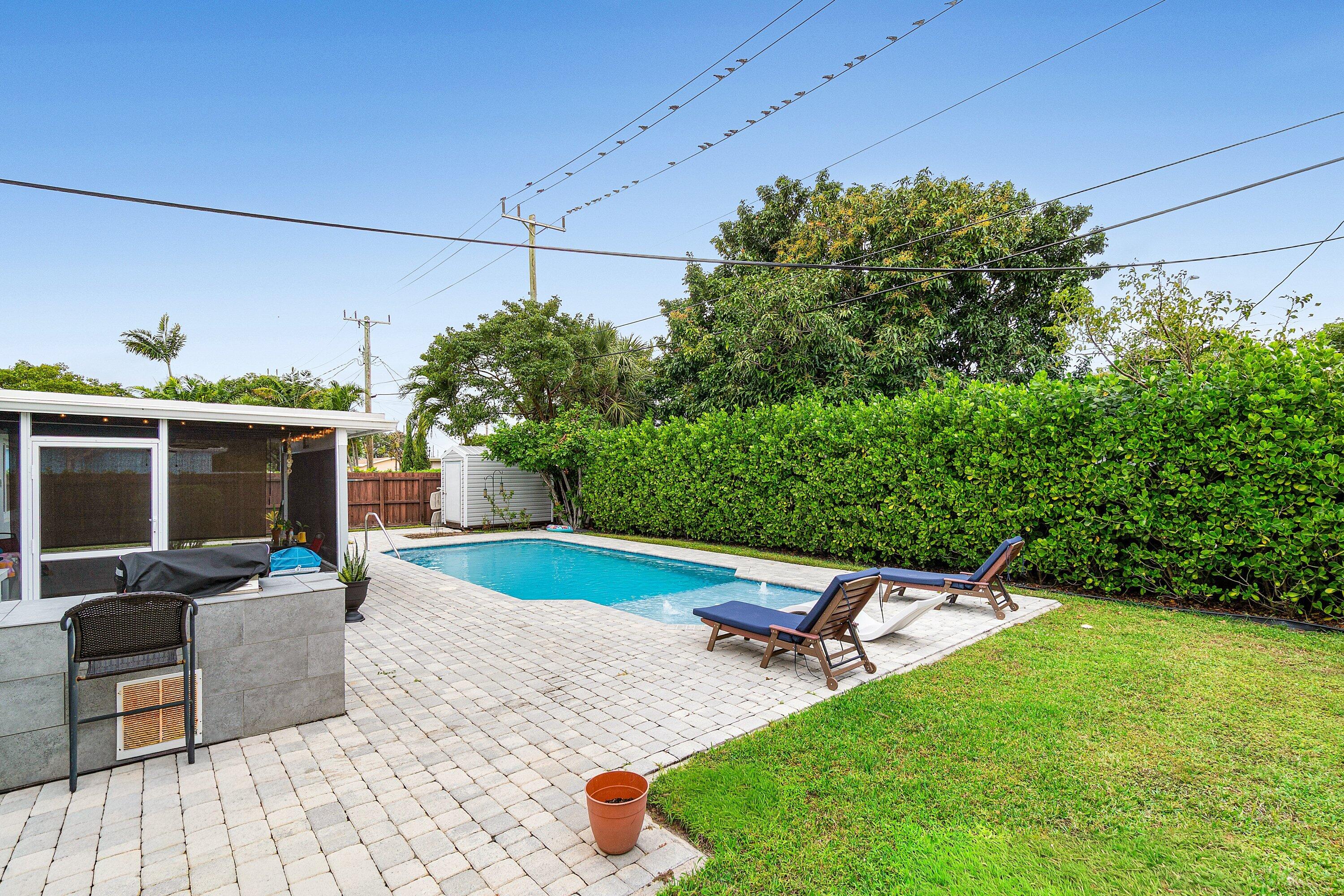 301 Se 10th Court