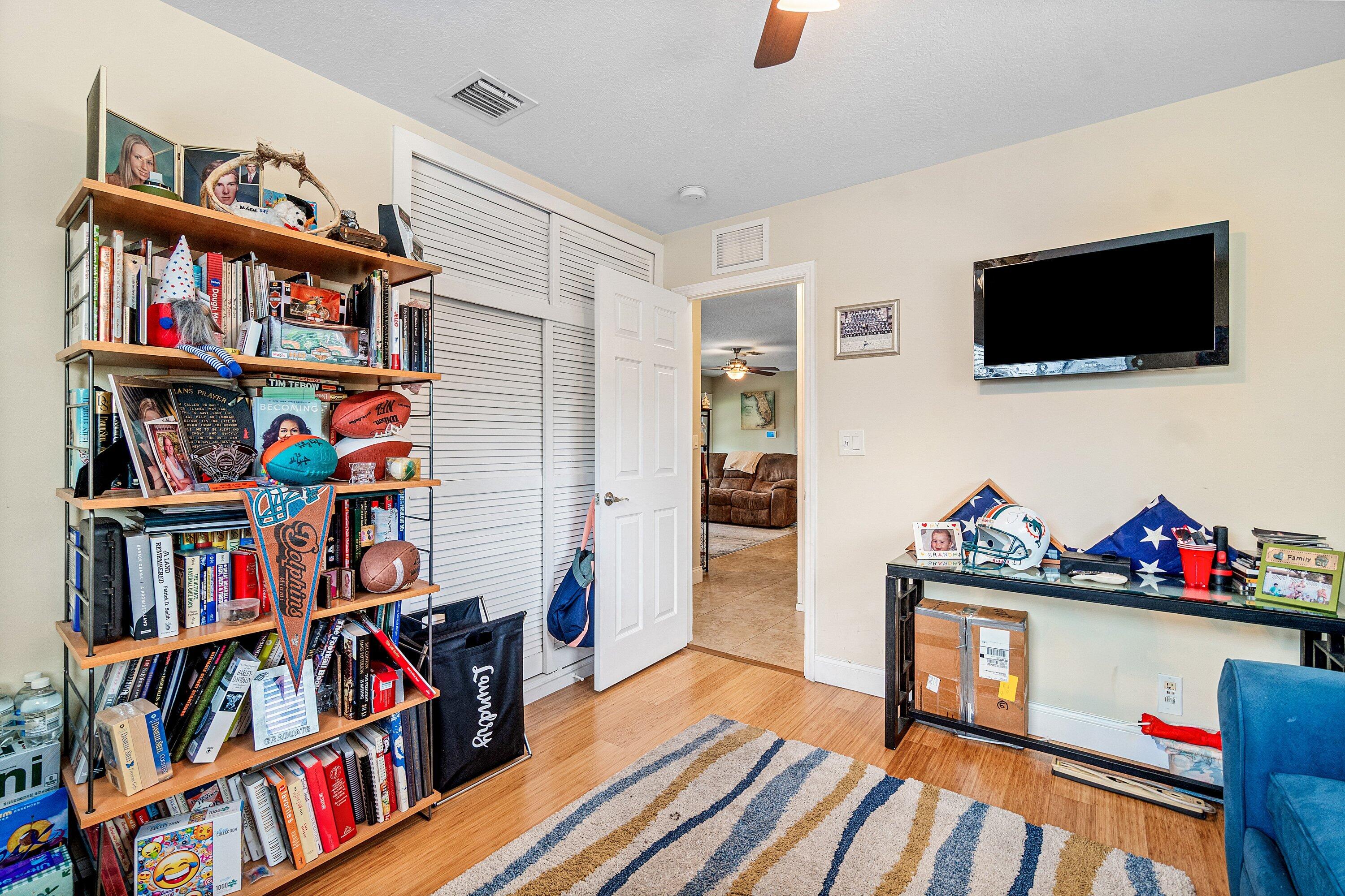 301 Se 10th Court