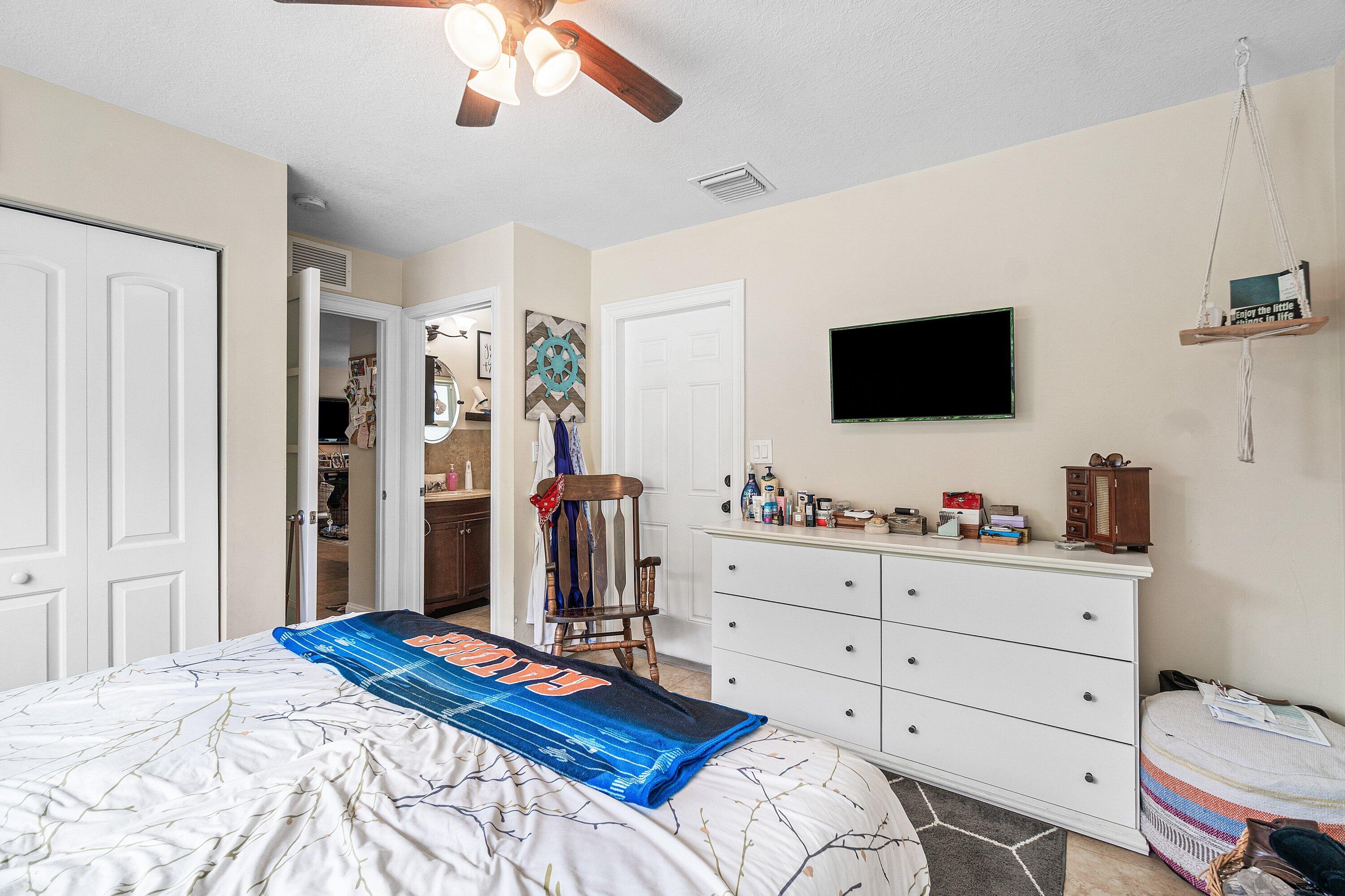 301 Se 10th Court