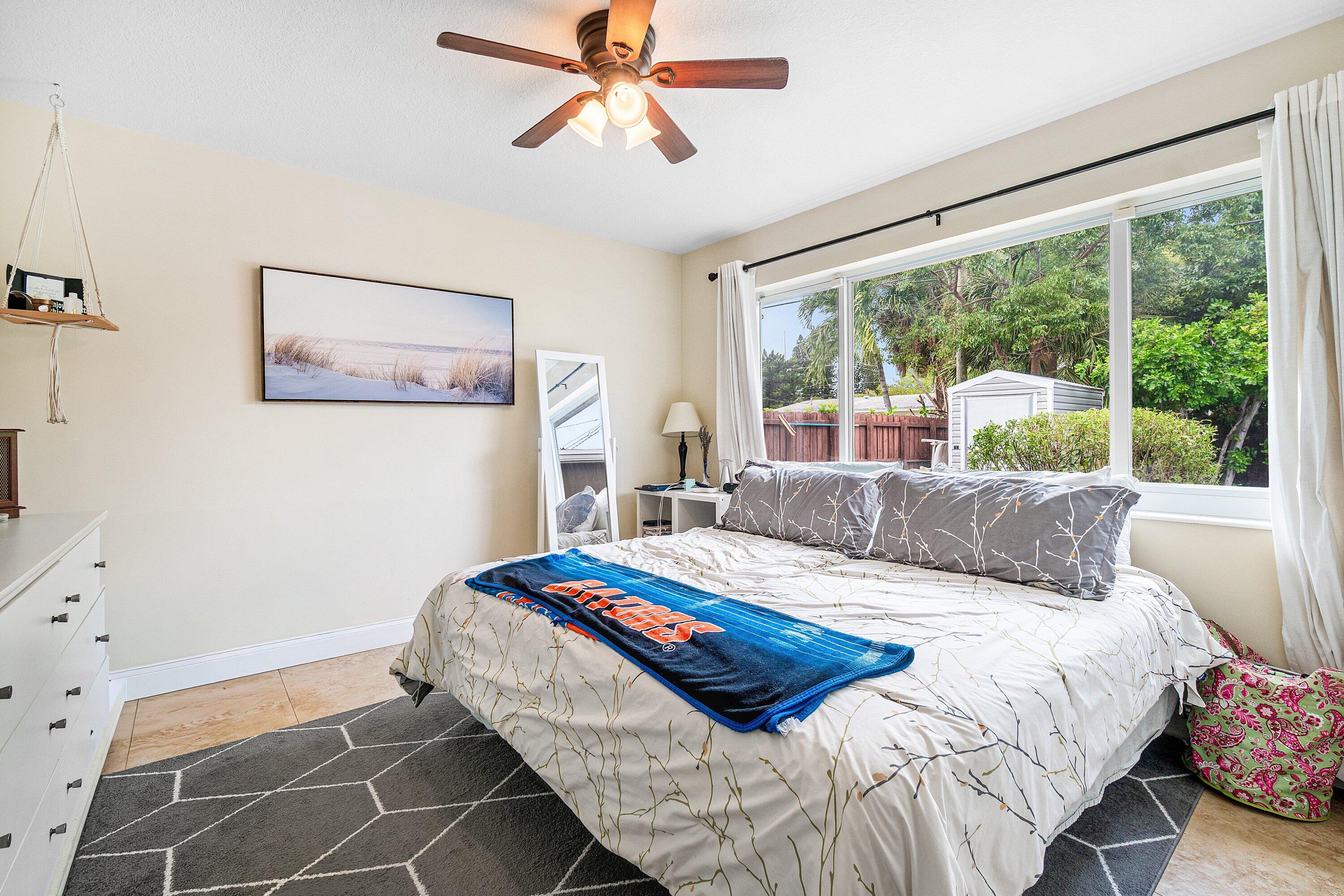 301 Se 10th Court