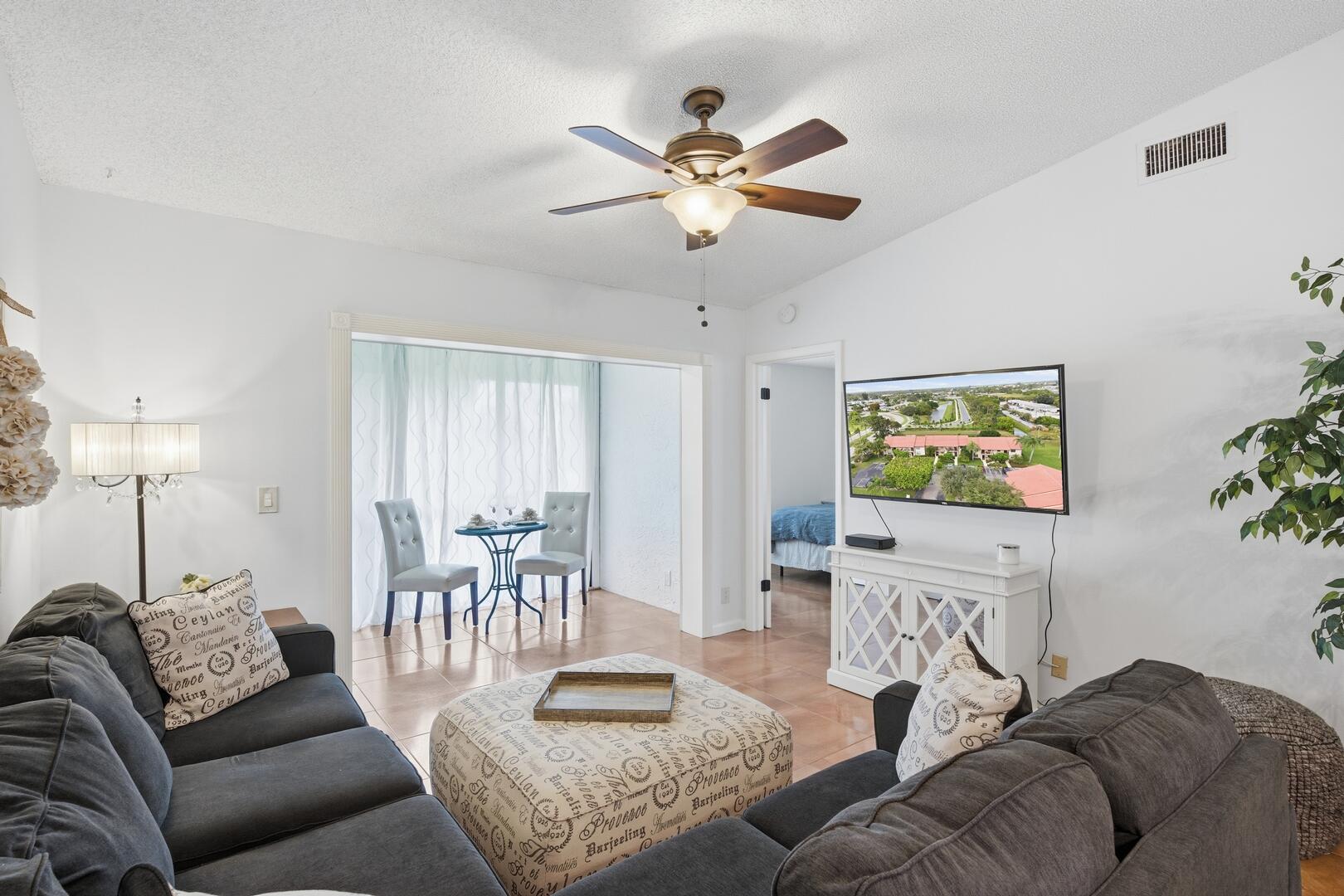 4542 Lucerne Lakes Boulevard E 206