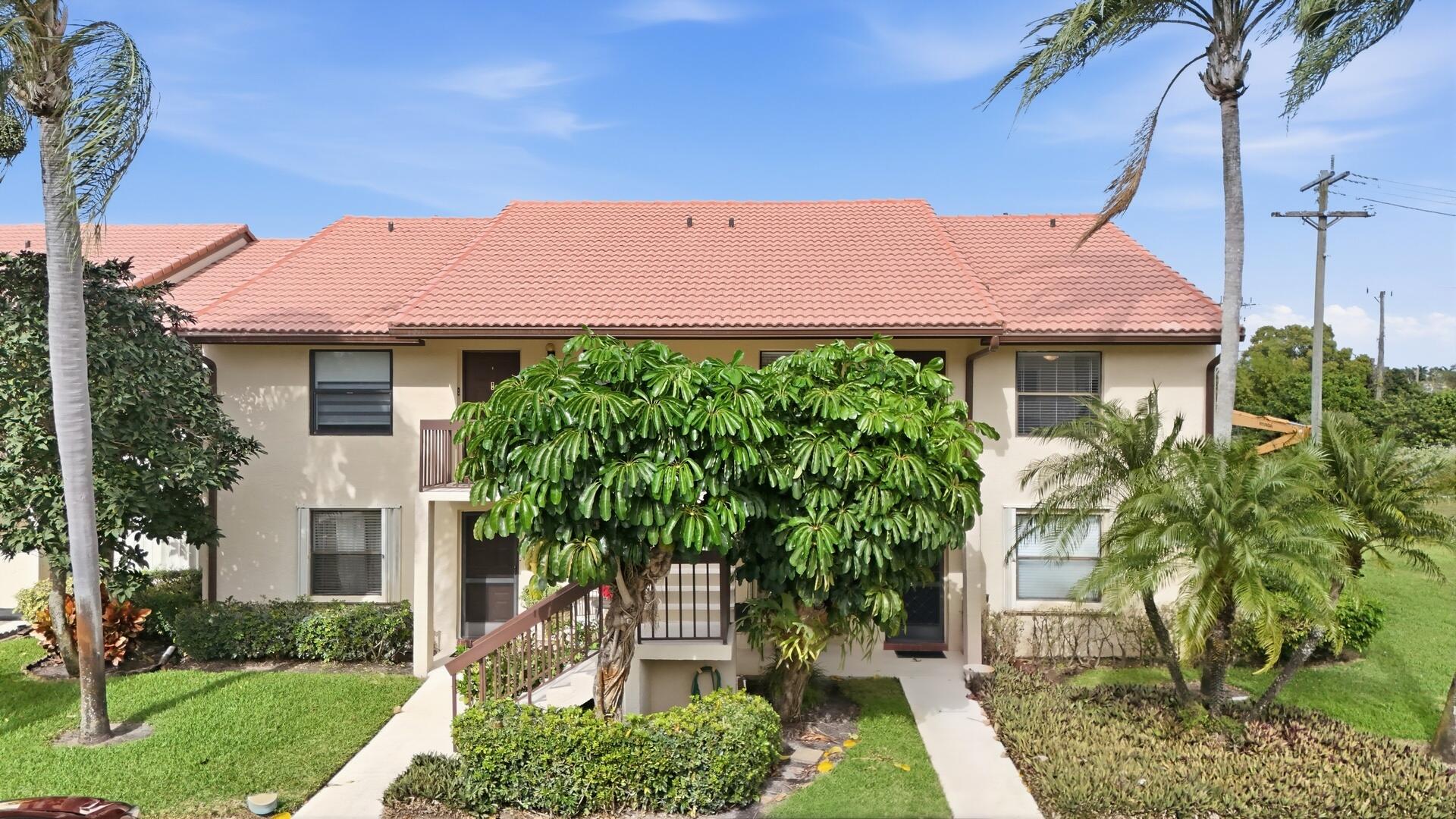4542 Lucerne Lakes Boulevard E 206
